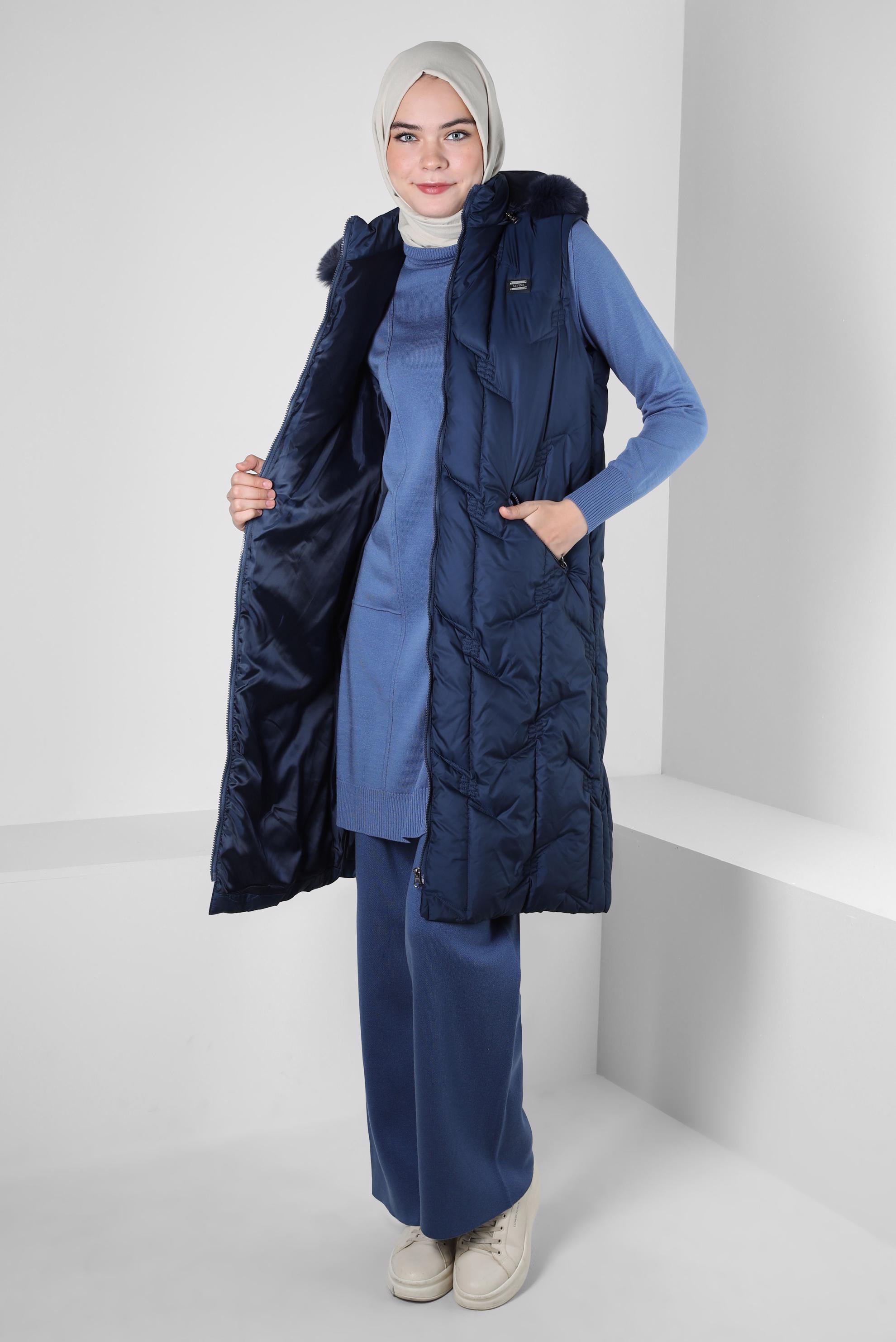 Tesettür giyim LACİVERT KAPÜŞONLU ŞİŞME YELEK 90419