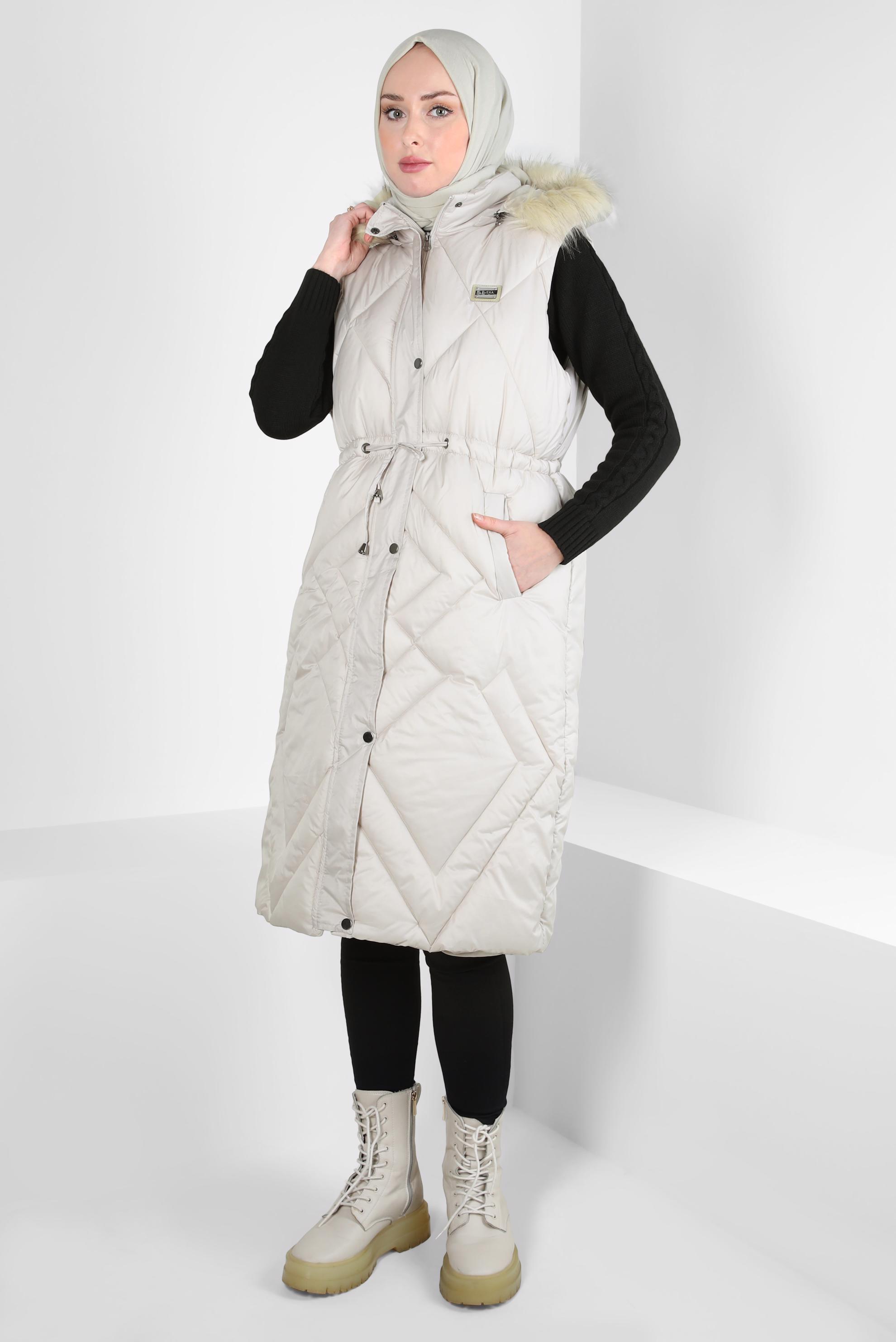 Tesettür giyim BEJ KAPÜŞONLU ŞİŞME YELEK 90441