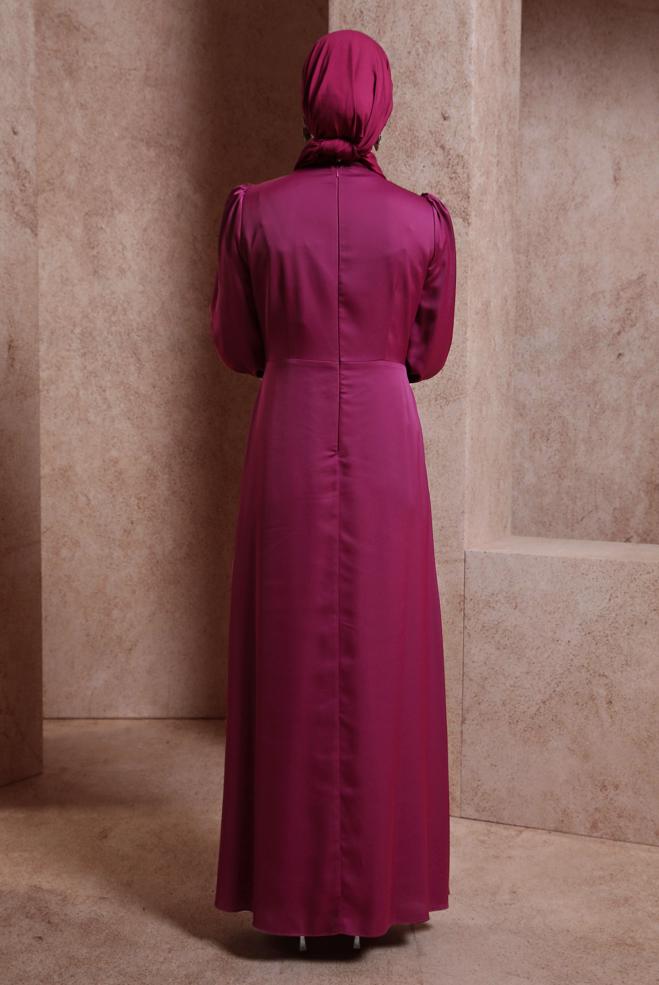 Vêtements hijab BEIGE ROBE DE SOIRÉE EN SATIN AVEC BROCHE 50400 - ALVİNA