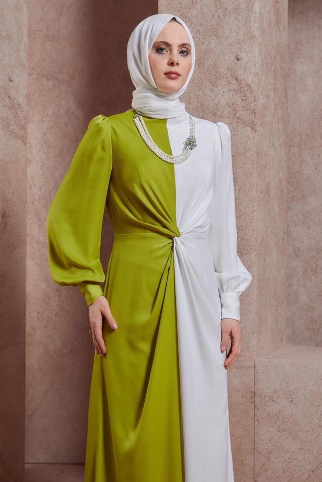 Tesettür giyim YEŞİL İKİ RENKLİ AKSESUARLI ABİYE ELBİSE 50401 - ALVİNA