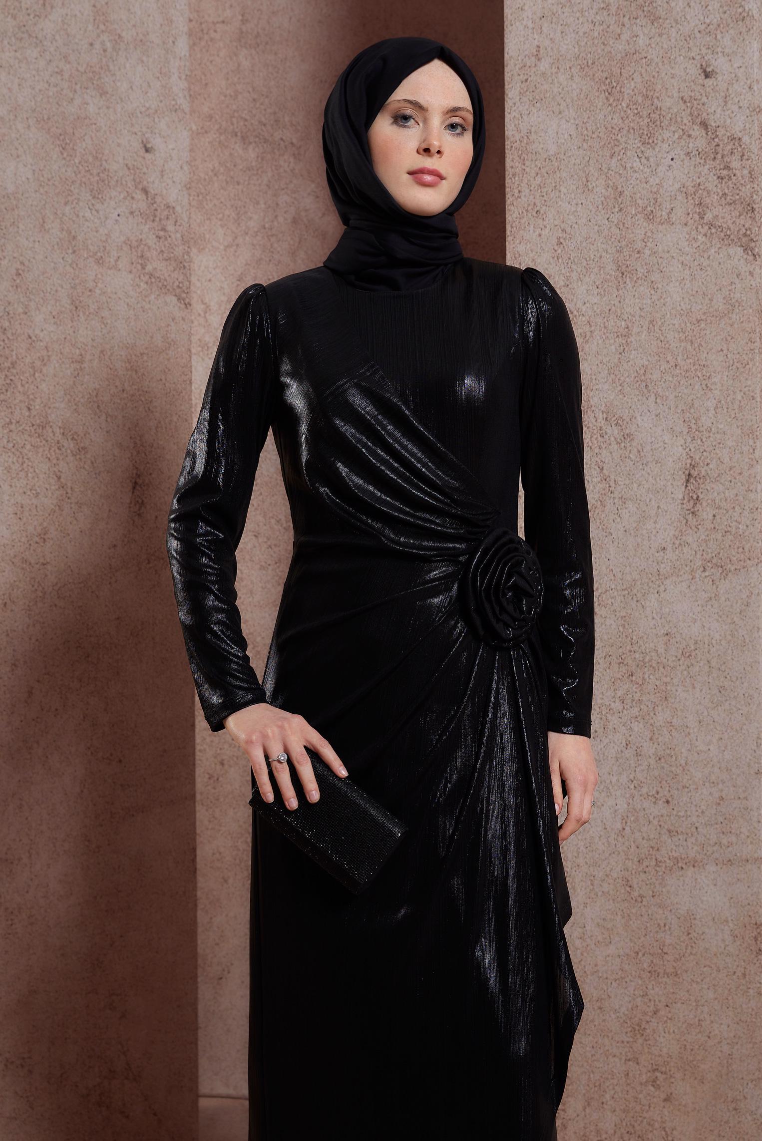 Tesettür giyim SİYAH BÜZGÜ DETAYLI ABİYE ELBİSE 50418