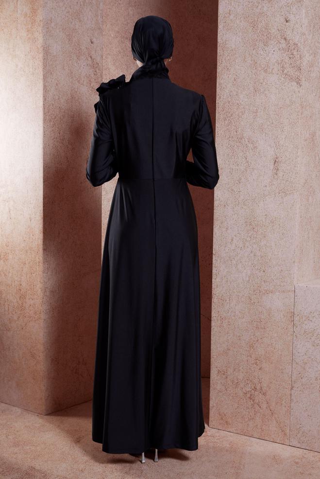 Tesettür giyim SİYAH AKSESUAR DETAYLI ABİYE ELBİSE 50420 - ALVİNA