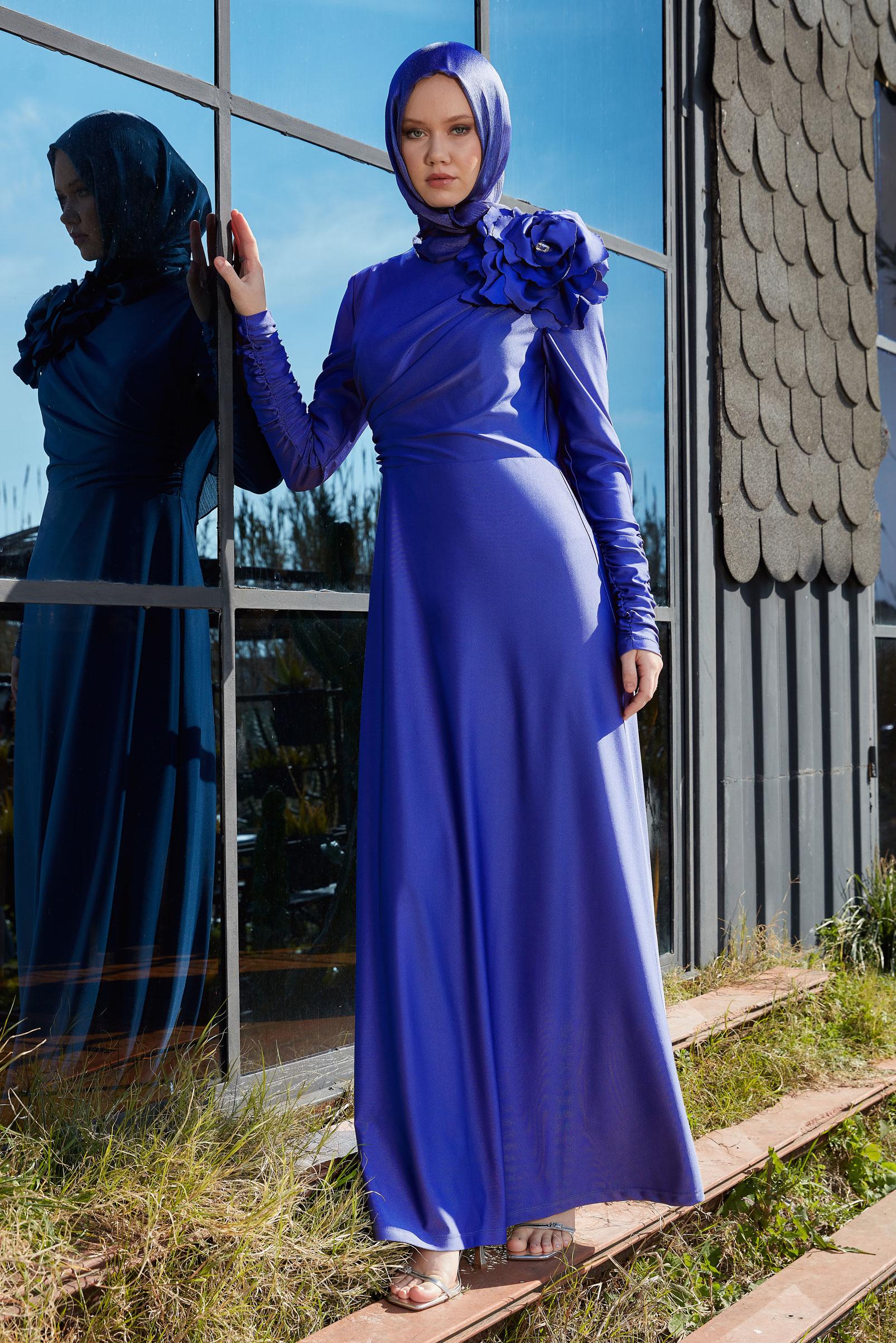 Tesettür giyim LACİVERT AKSESUAR DETAYLI ABİYE ELBİSE 50420