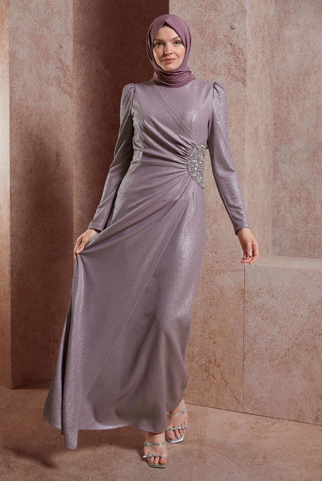 Tesettür giyim MOR TAŞ İŞLEMELİ ABİYE ELBİSE 50422 - ALVİNA