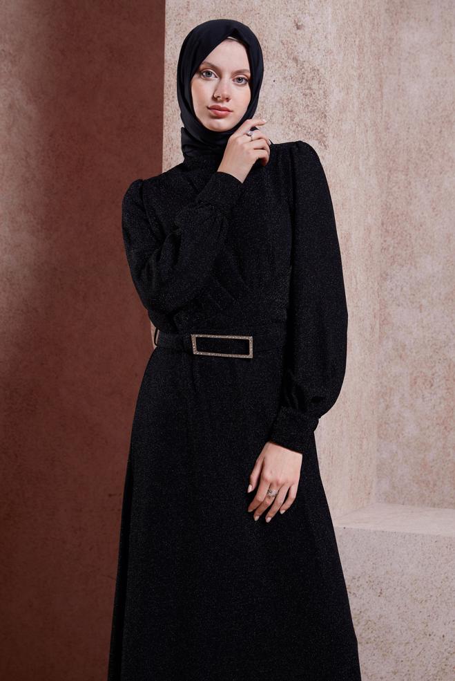 Tesettür giyim SİYAH KEMERLİ SİMLİ ABİYE ELBİSE 50424 - ALVİNA