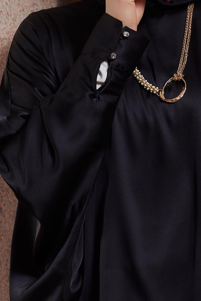 Tesettür giyim SİYAH YARASA KOL SATEN BLUZ 44410 - ALVİNA