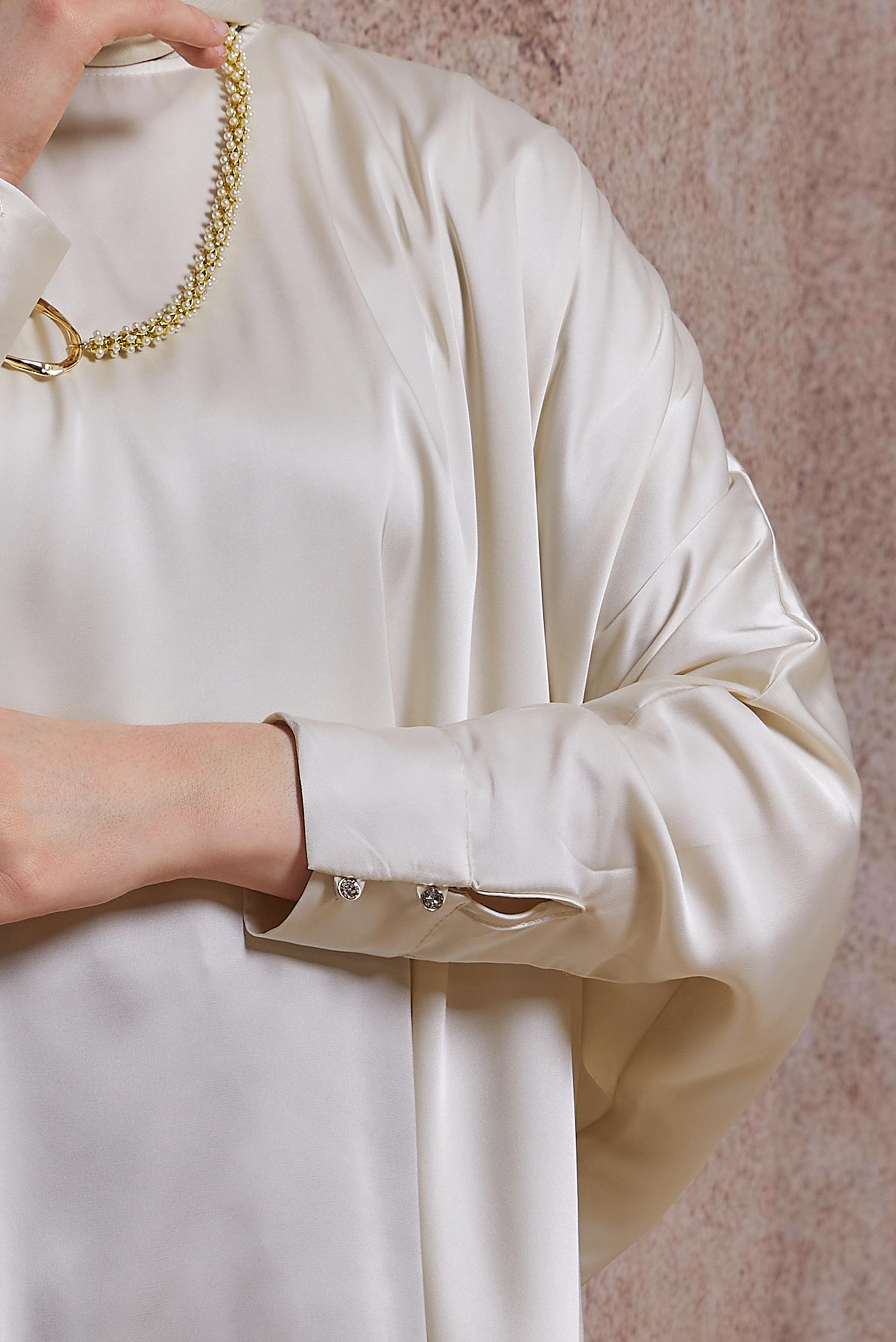 Tesettür giyim EKRU YARASA KOL SATEN BLUZ 44410