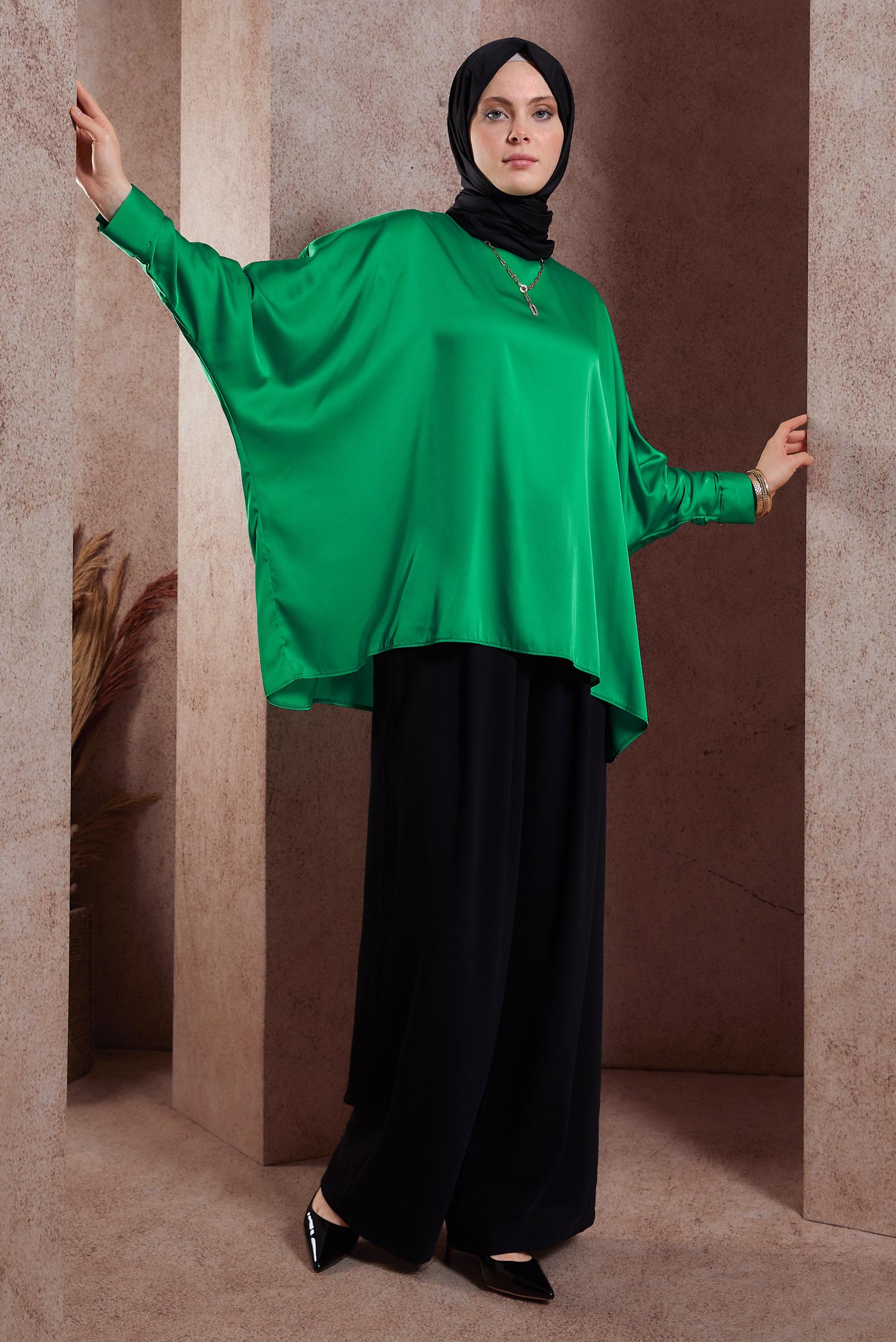 Tesettür giyim YEŞİL YARASA KOL SATEN BLUZ 44410