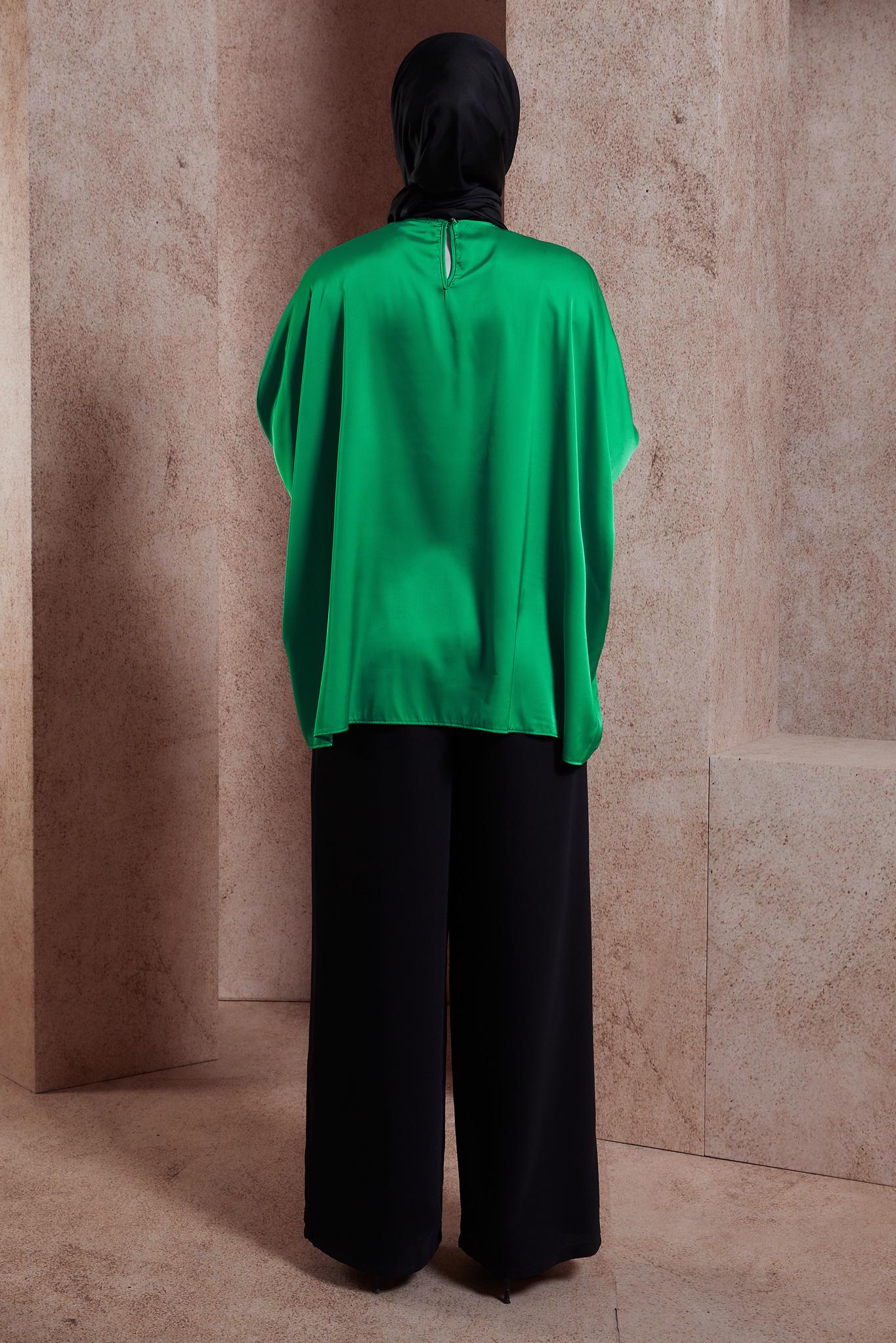 Tesettür giyim YEŞİL YARASA KOL SATEN BLUZ 44410