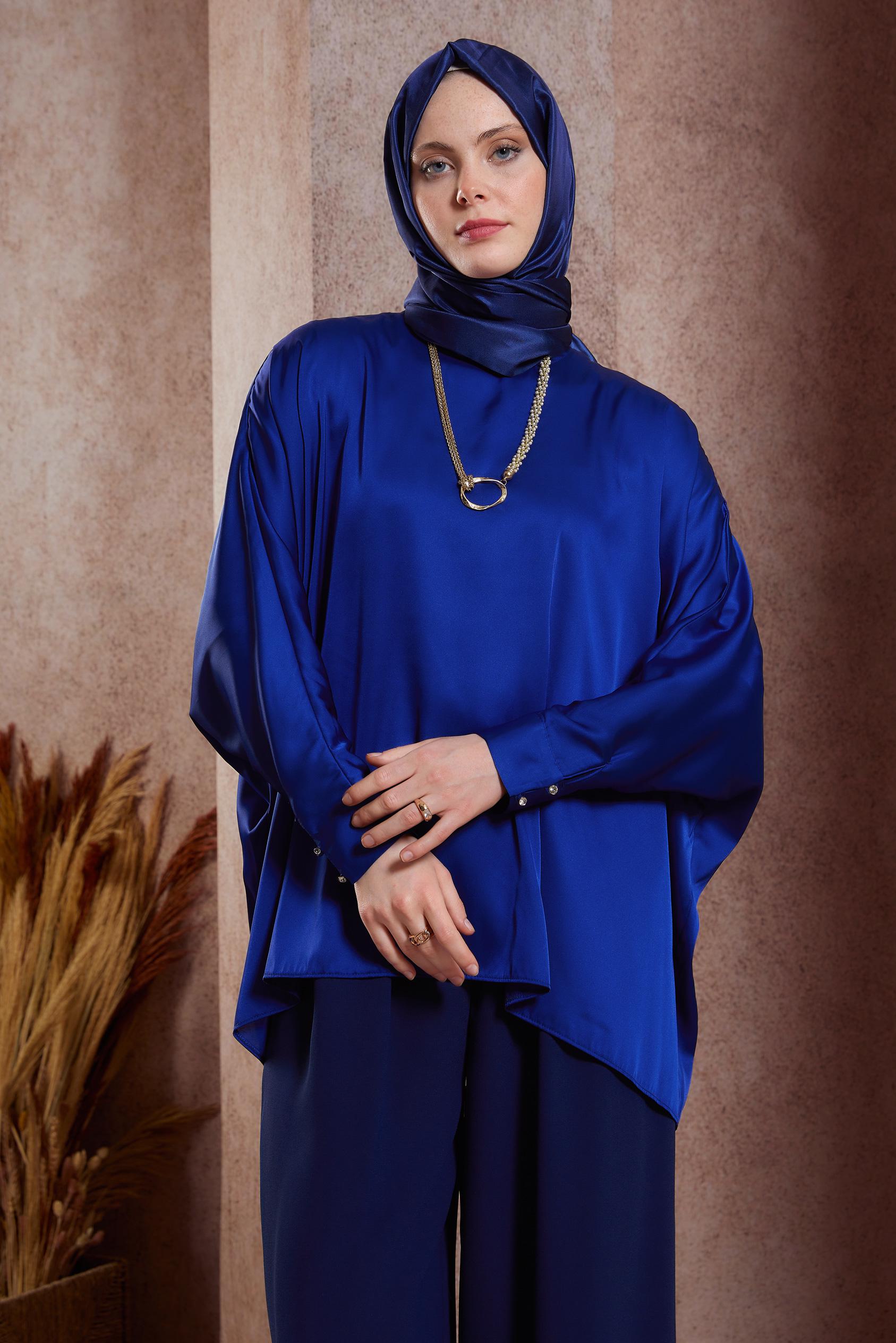 Tesettür giyim LACİVERT YARASA KOL SATEN BLUZ 44410