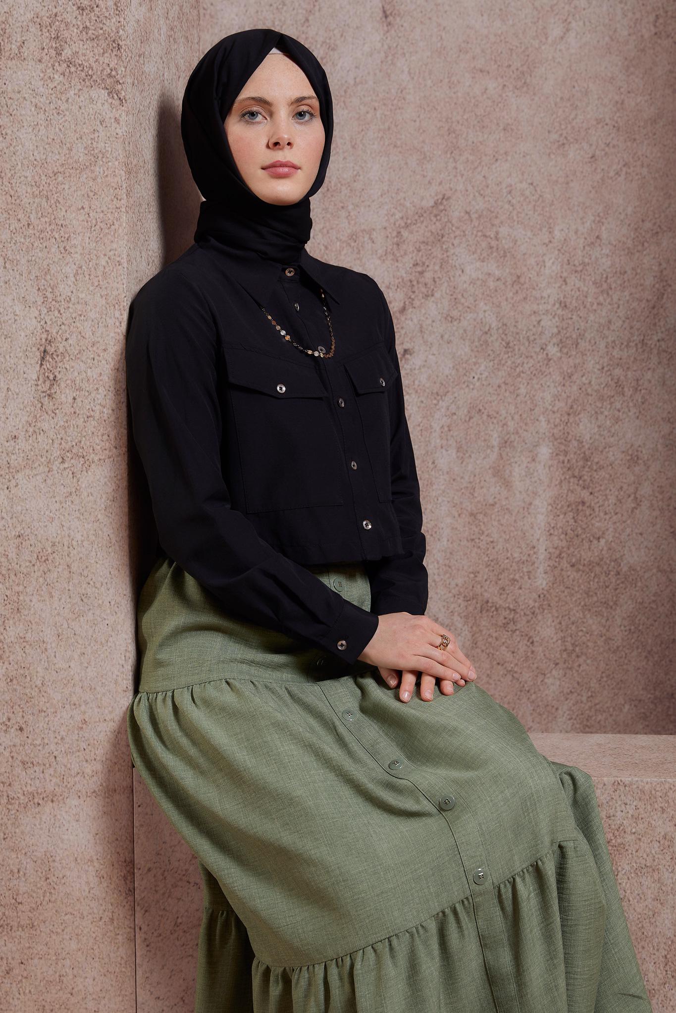 Tesettür giyim SİYAH DÜĞMELİ PAMUKLU BLUZ 44496