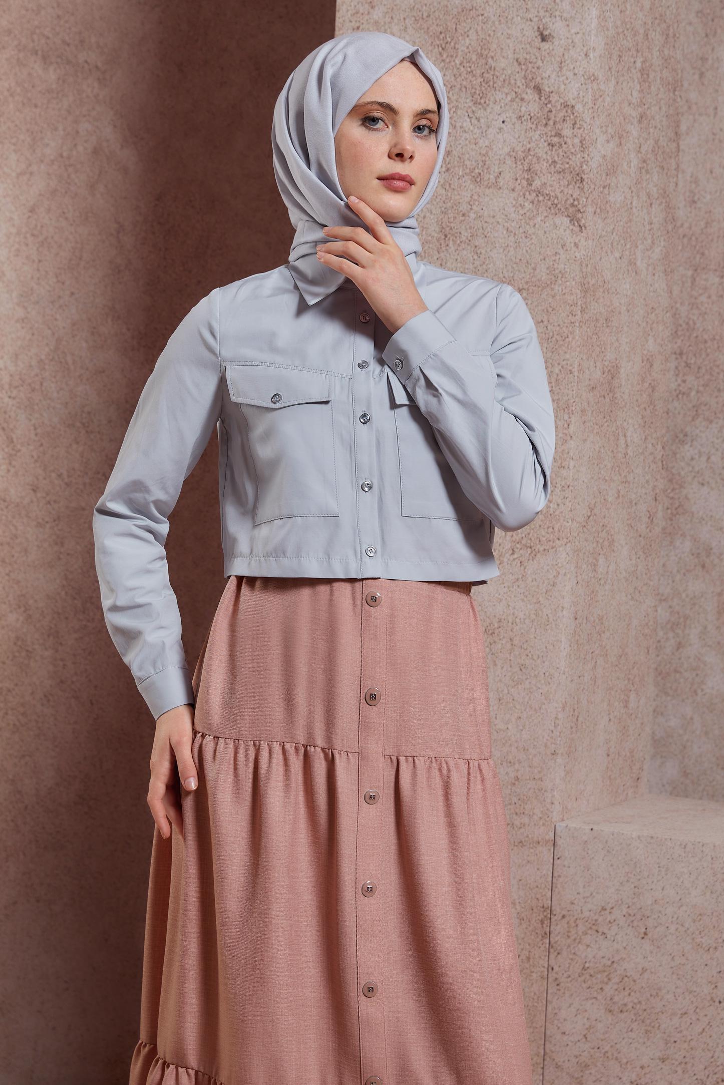 Tesettür giyim GRİ DÜĞMELİ PAMUKLU BLUZ 44496