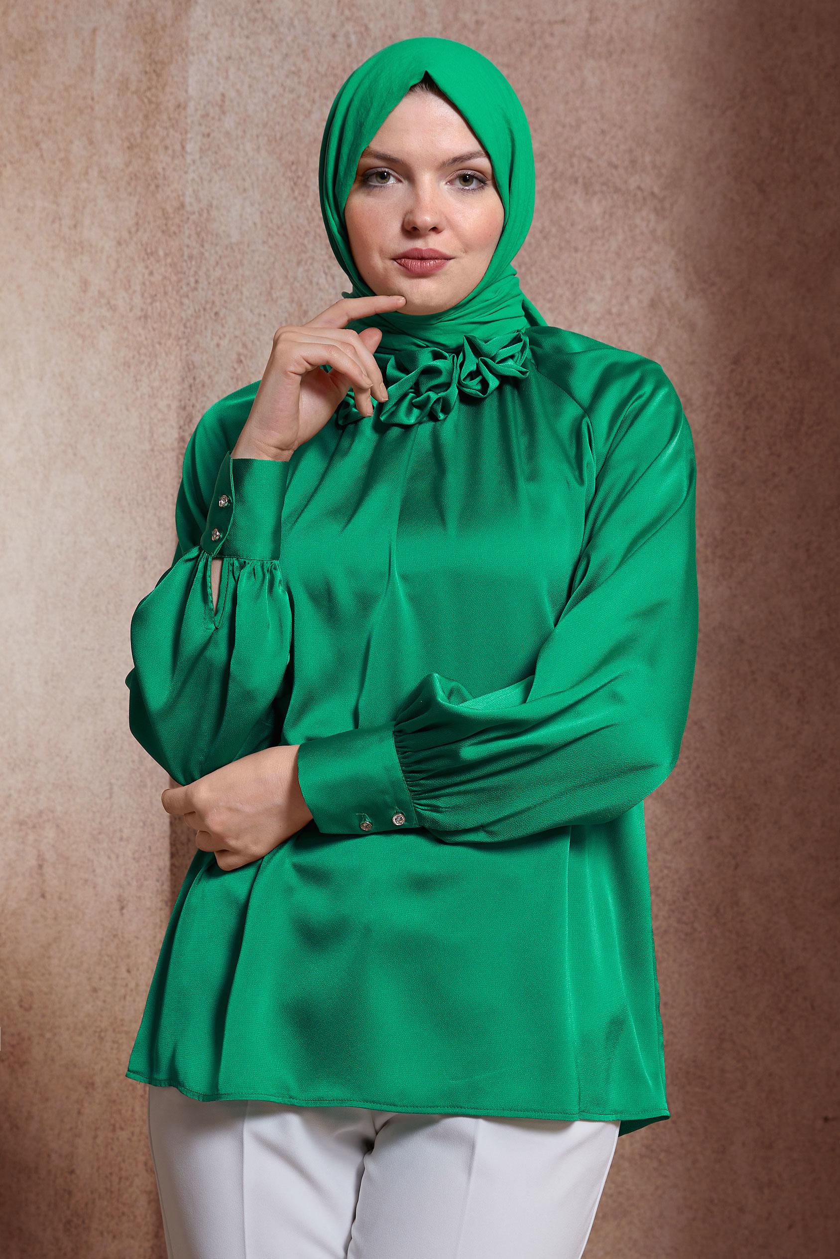 Tesettür giyim YEŞİL SATEN BLUZ 44554