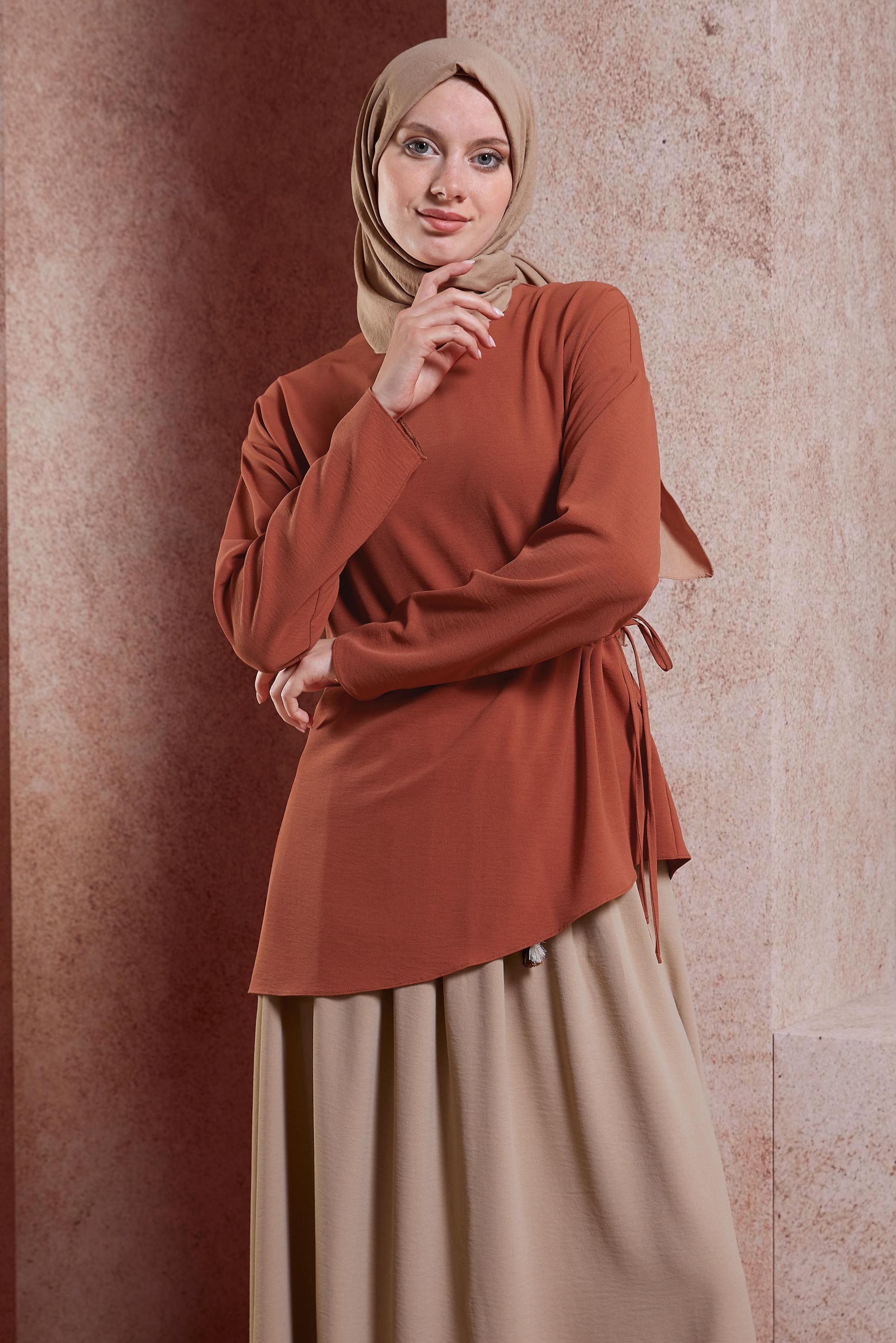 Tesettür giyim TURUNCU BELİ BÜZGÜLÜ BLUZ 44608