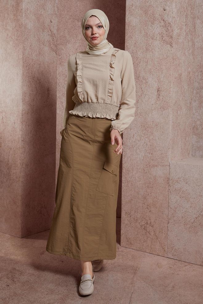 Tesettür giyim BEJ GİPELİ FIRFIR DETAYLI BLUZ 44616 - ALVİNA