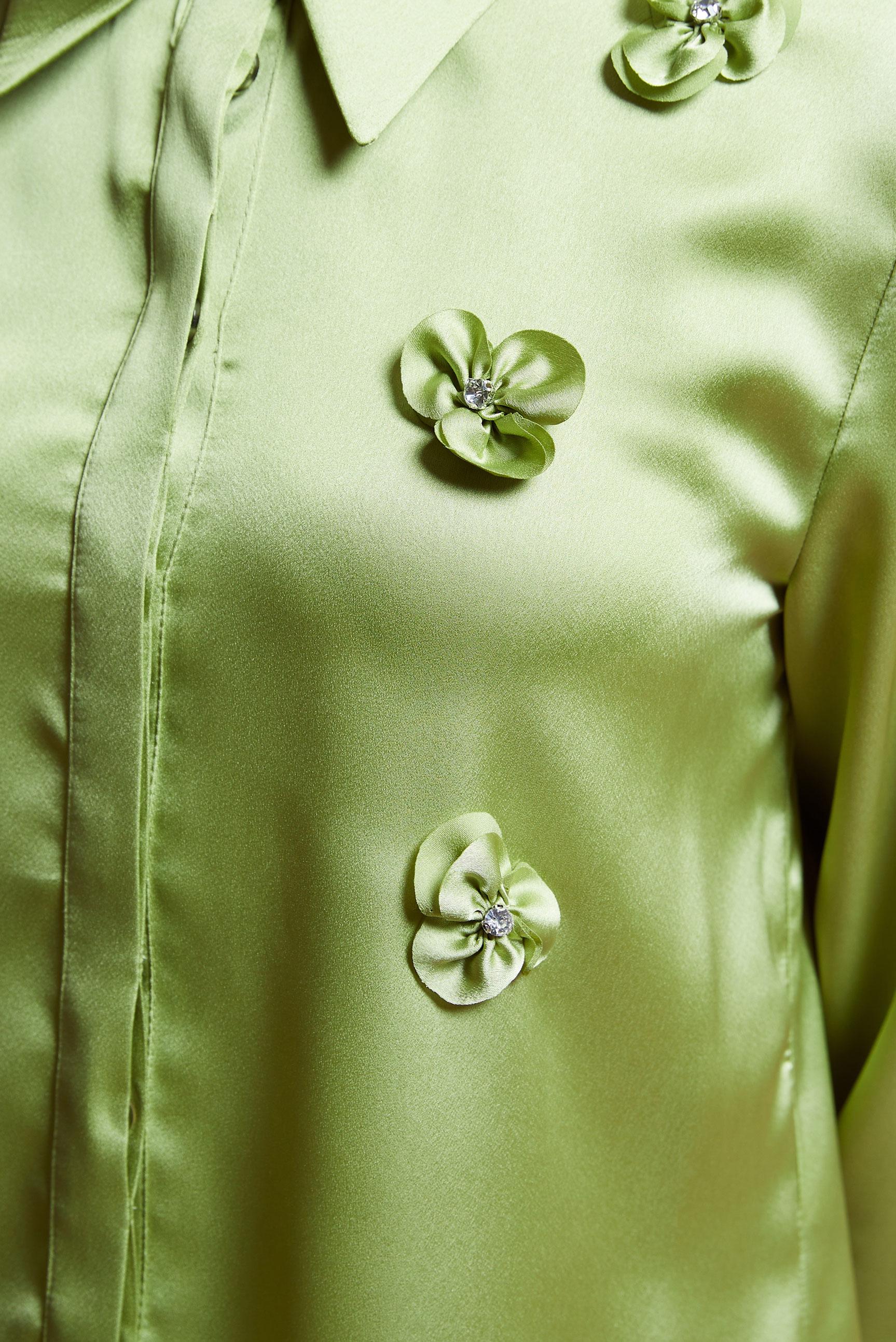 Tesettür giyim YEŞİL ÇİÇEK DETAYLI SATEN BLUZ 44632