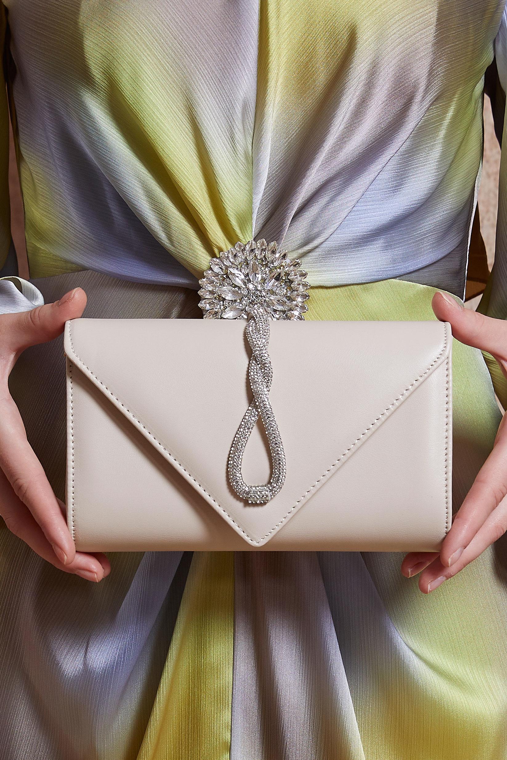 Tesettür giyim BEJ ALVİNA ABİYE ÇANTA 409