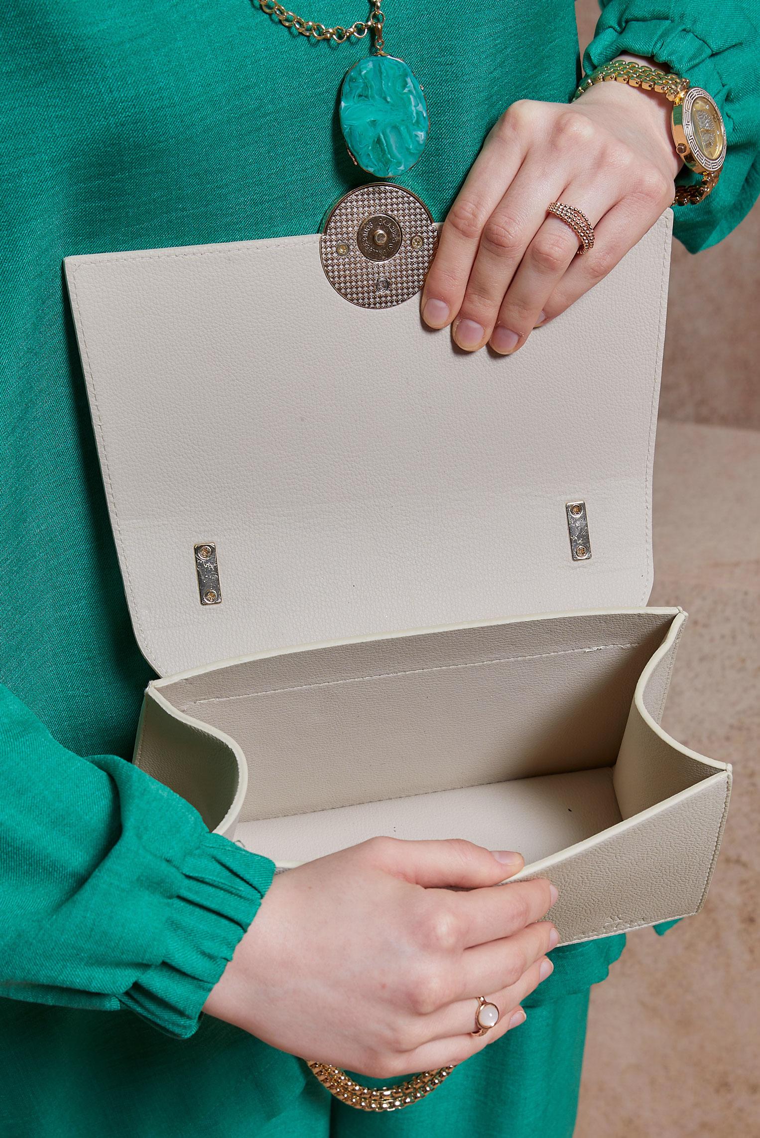 Tesettür giyim BEYAZ ALVİNA ÇANTA 713