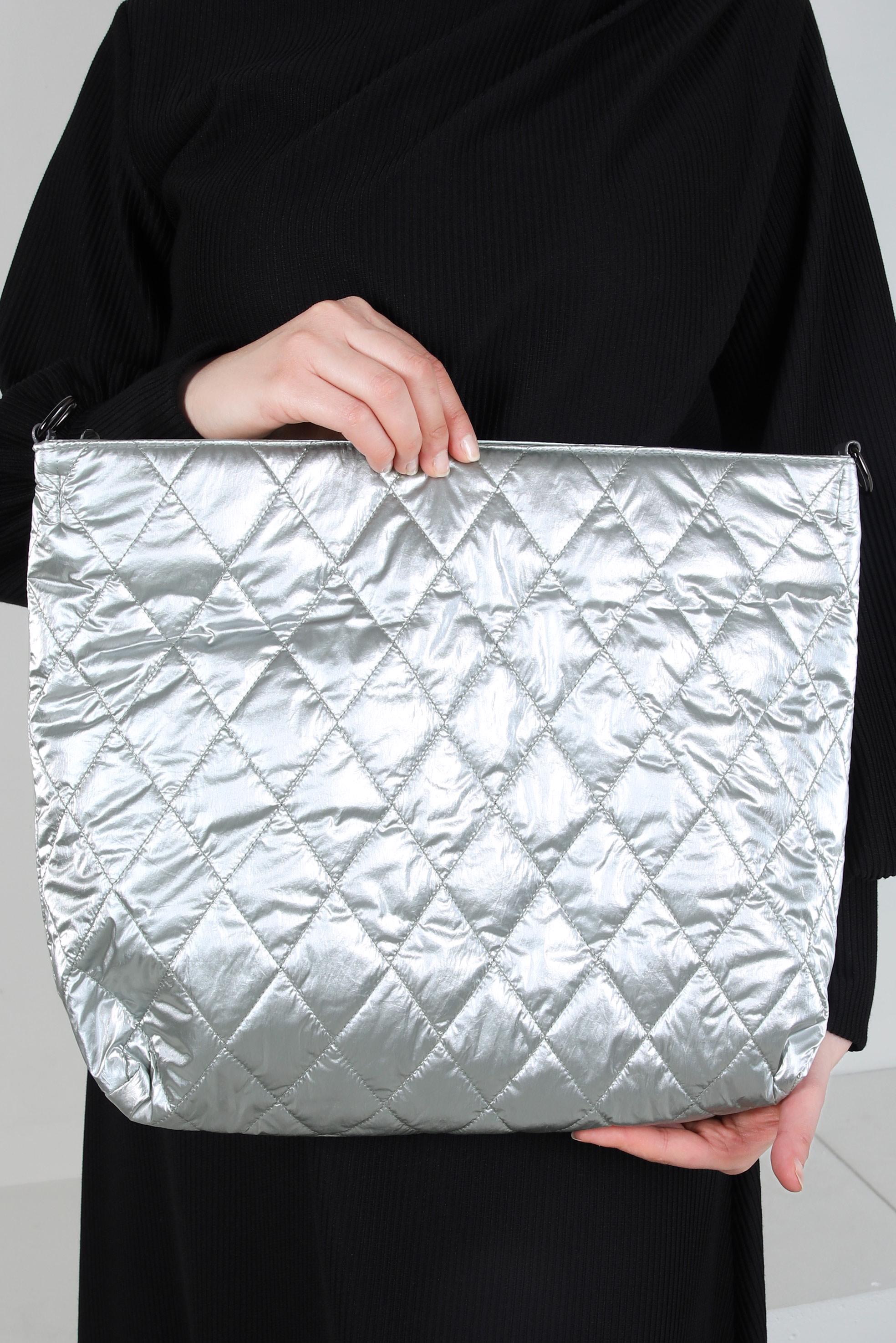 Tesettür giyim GÜMÜŞ ALVİNA KAPİTONE DESENLİ ÇANTA 2085