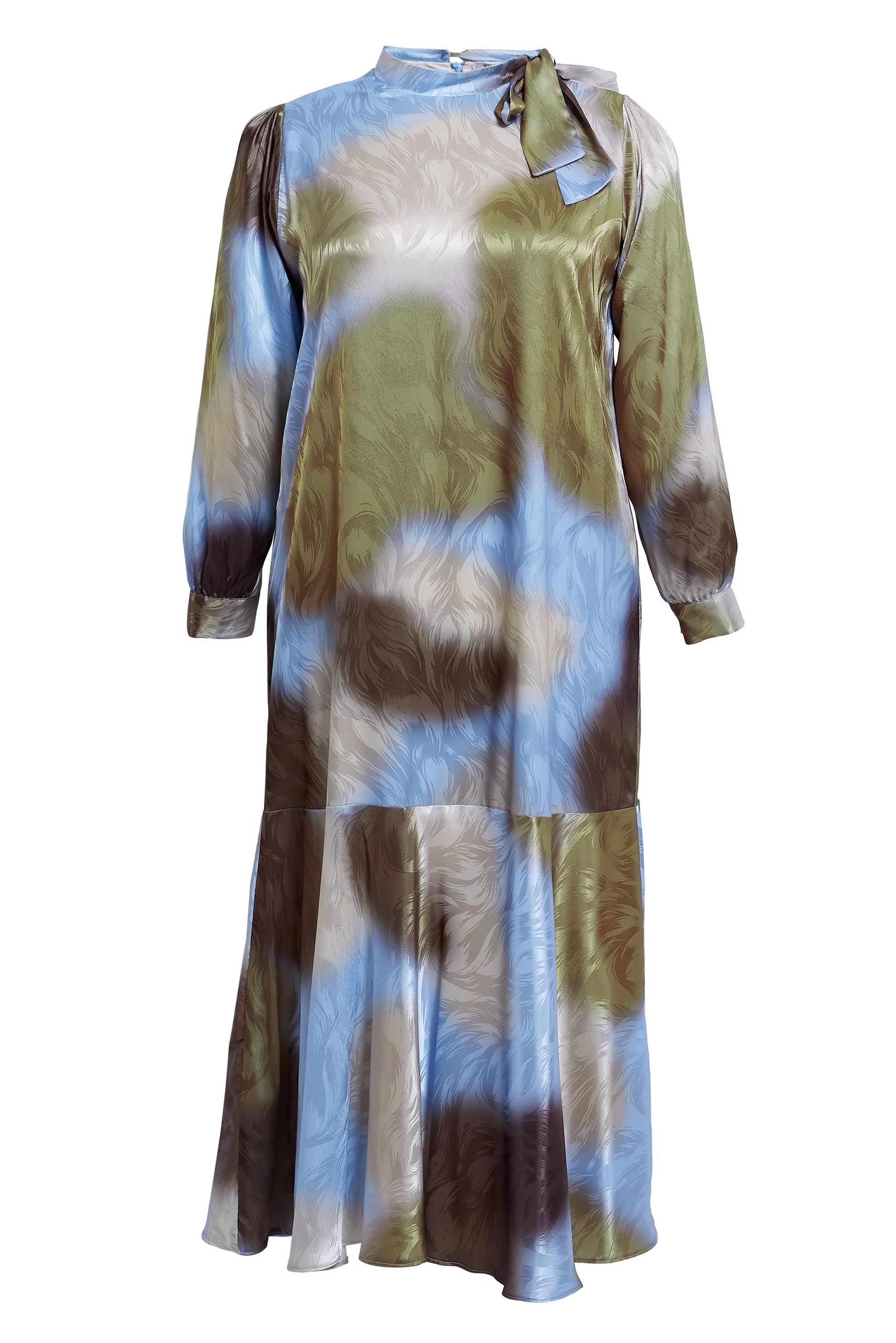 Tesettür giyim MAVİ SATEN JAKARLI BÜYÜK BEDEN ELBİSE 20515