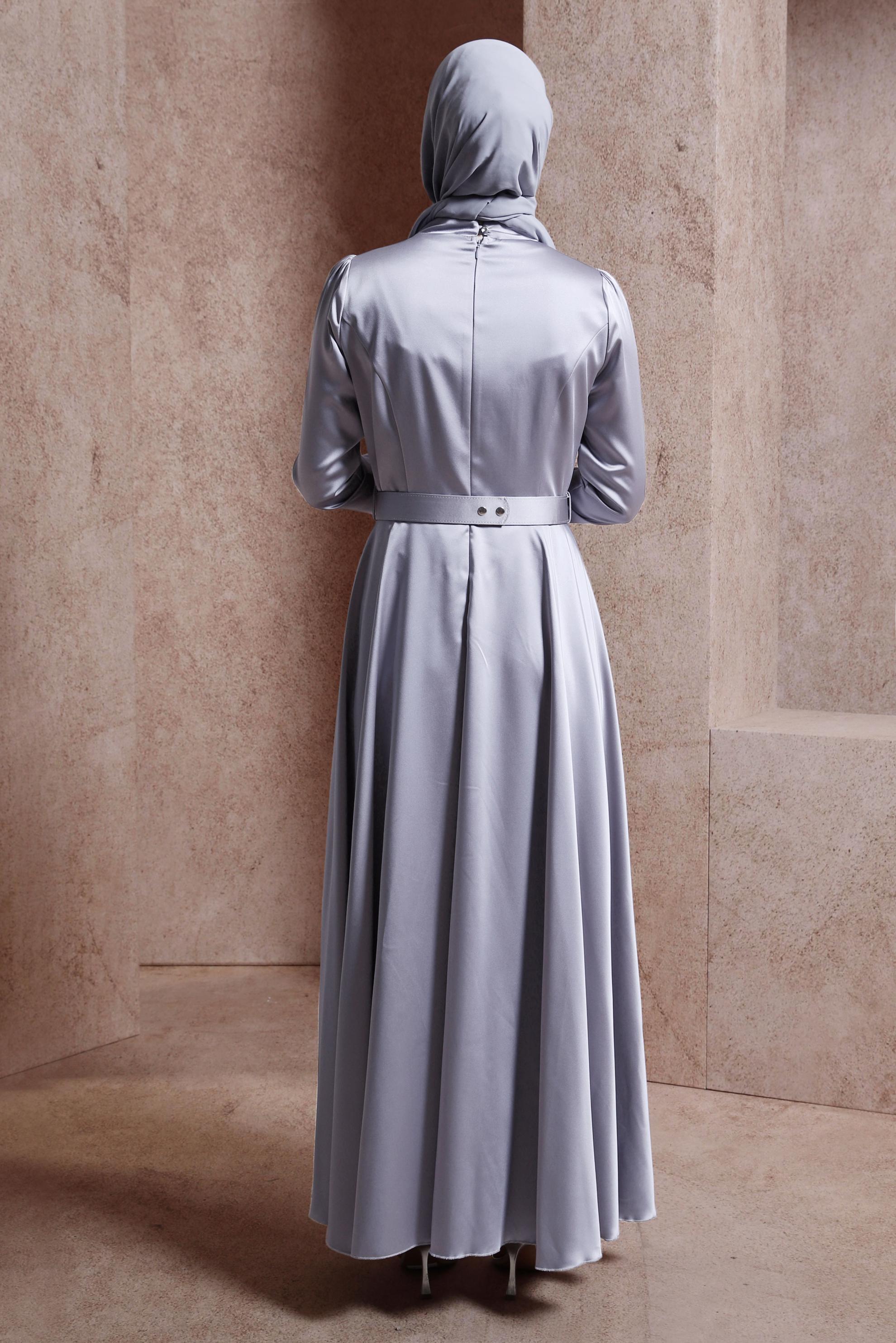 Tesettür giyim GRİ KEMERLİ SATEN ELBİSE 43944