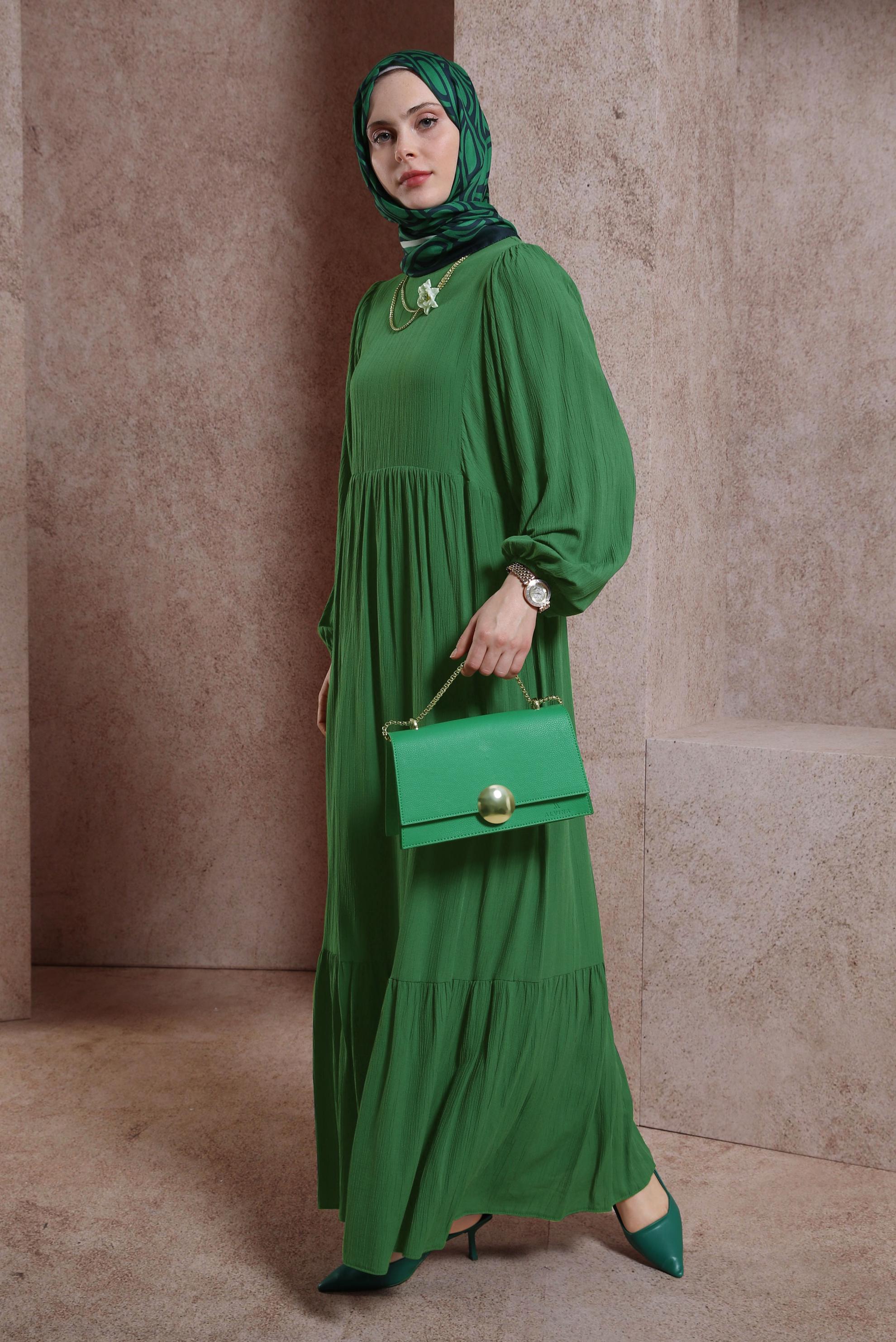 Tesettür giyim YEŞİL ZİNCİR DETAYLI TESETTÜR ELBİSE 44427