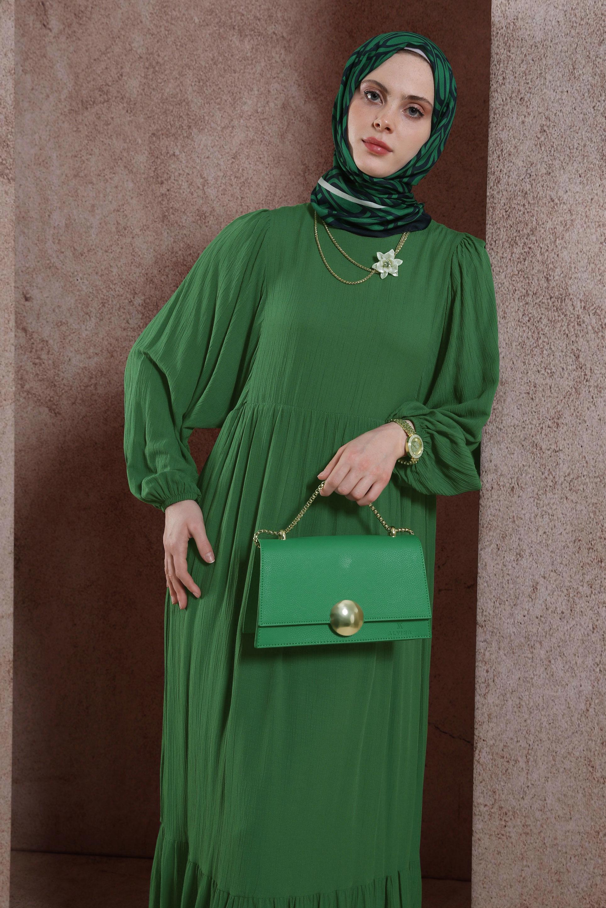 Tesettür giyim YEŞİL ZİNCİR DETAYLI TESETTÜR ELBİSE 44427