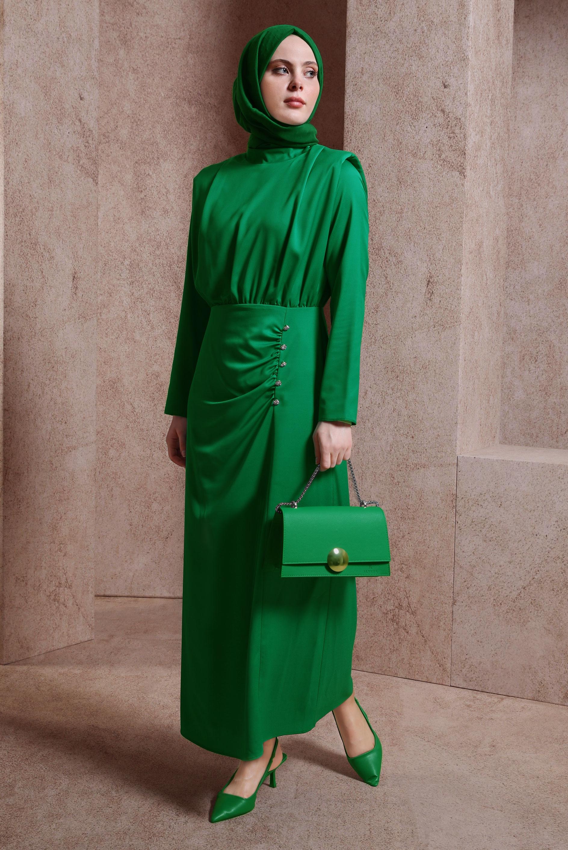 Tesettür giyim YEŞİL DÜĞME DETAYLI SATEN ELBİSE 44429