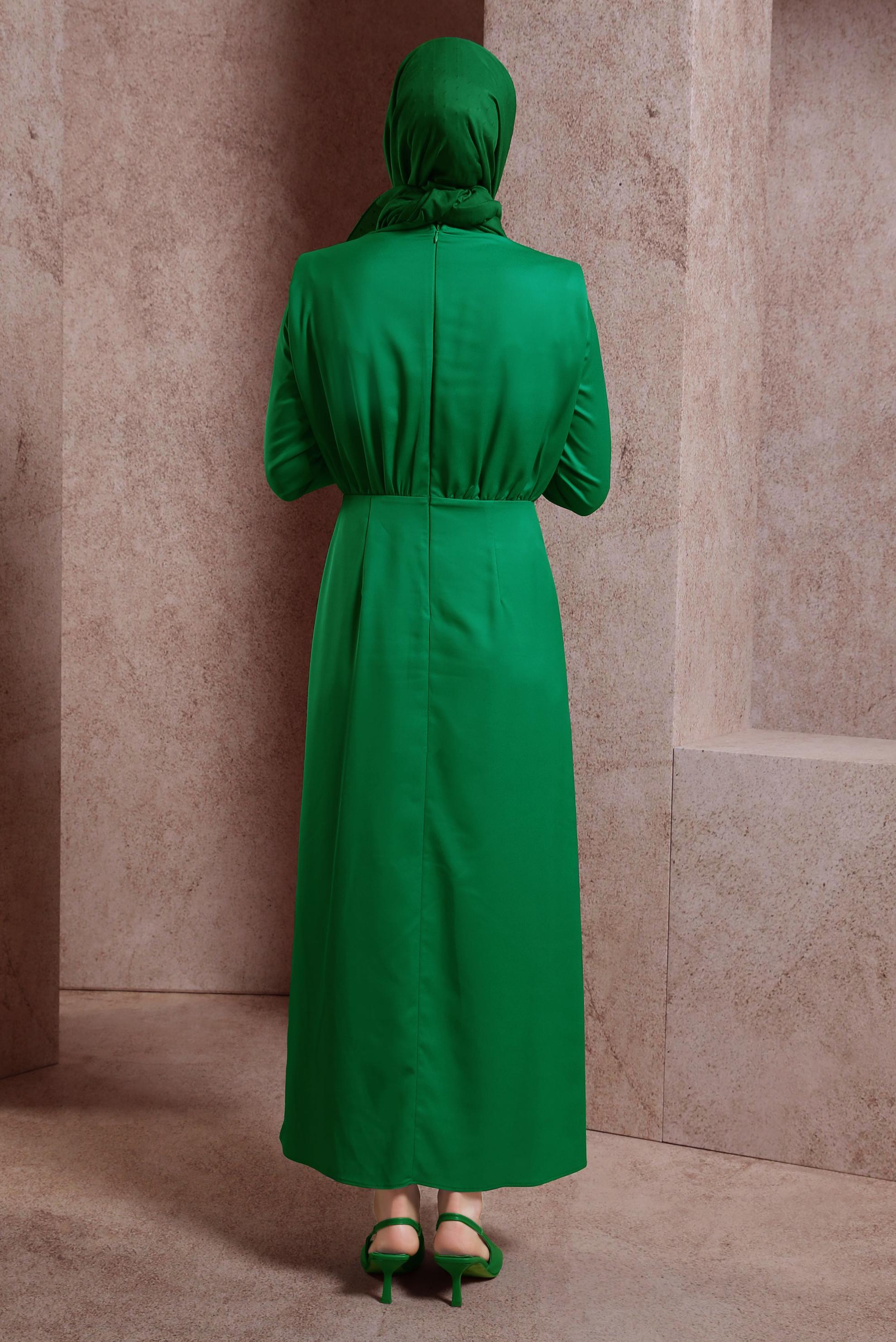 Tesettür giyim YEŞİL DÜĞME DETAYLI SATEN ELBİSE 44429