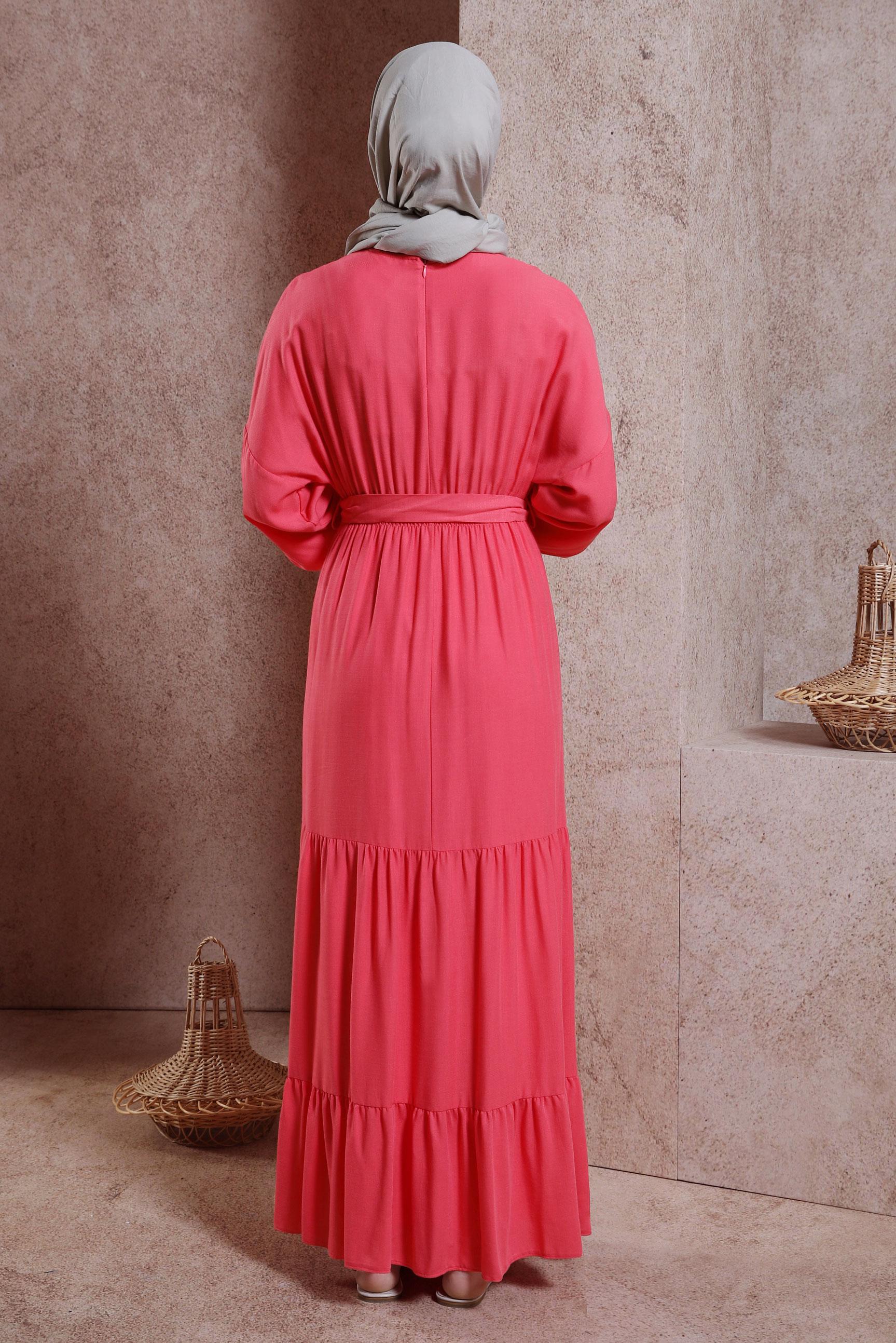 Tesettür giyim MERCAN KUŞAKLI ELBİSE 44439