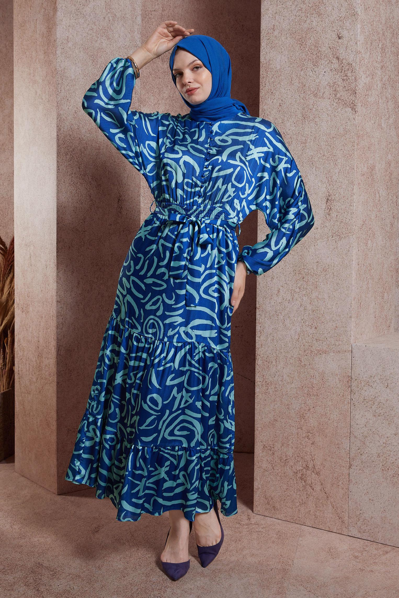 Tesettür giyim MAVİ KUŞAKLI DESENLİ ELBİSE 44509