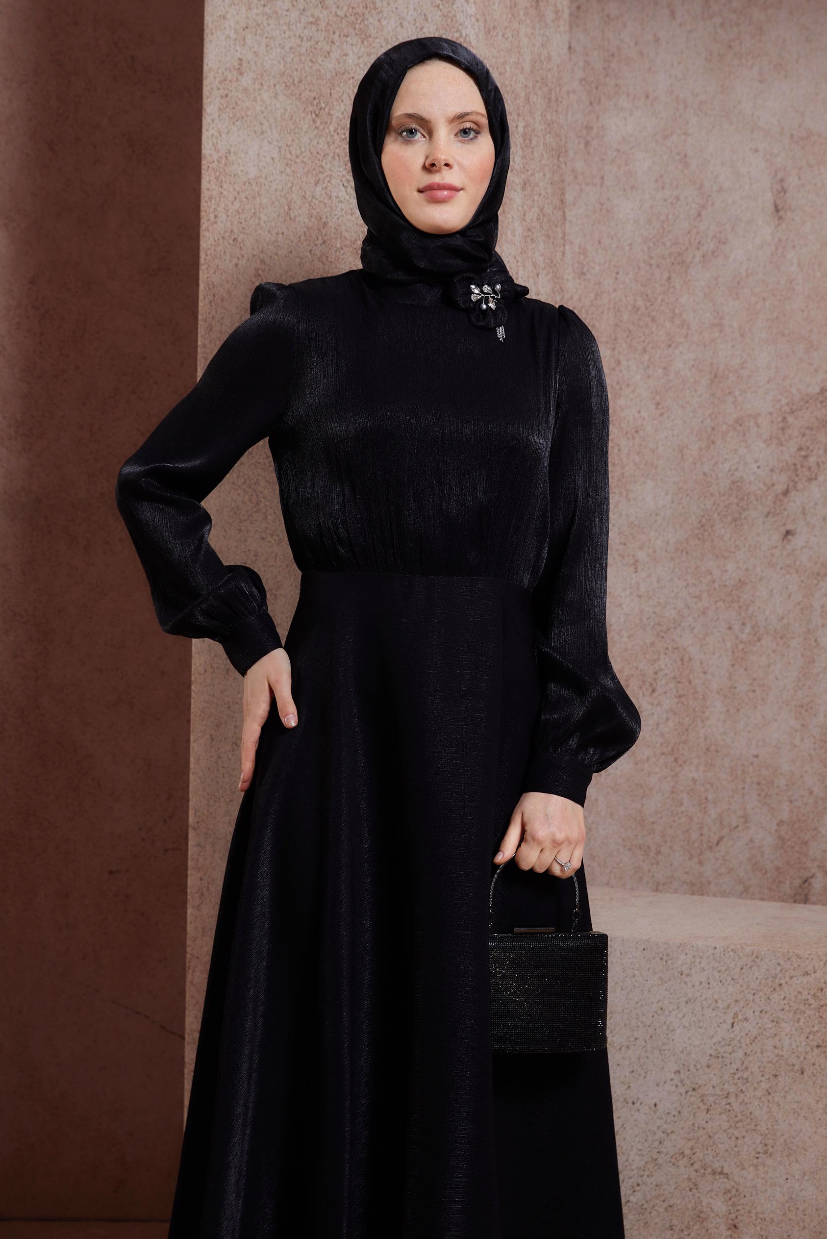 Tesettür giyim SİYAH TAŞ DETAYLI ELBİSE 44545