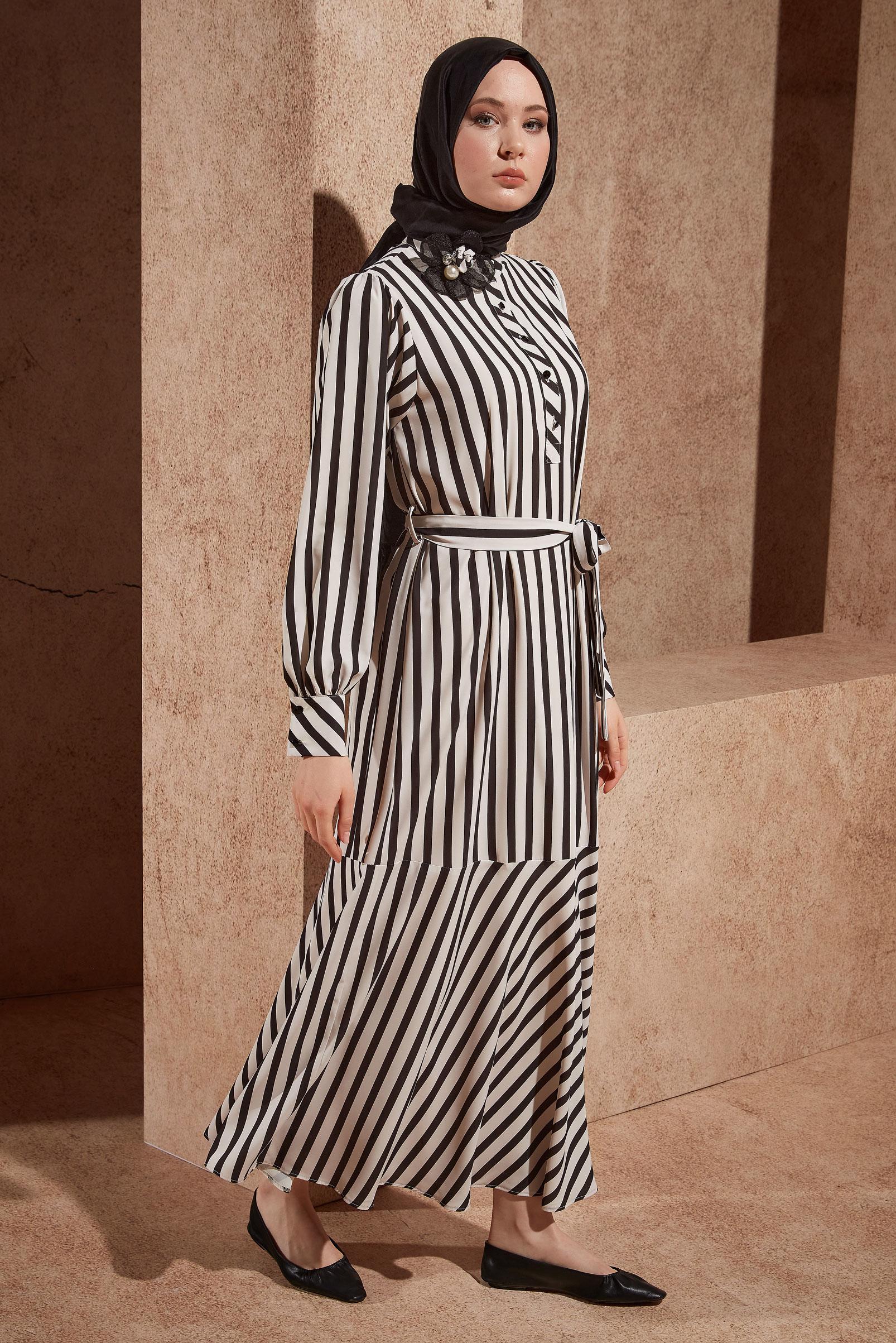 Hijab clothing BEIGE BELTED STRIPED DRESS 44548