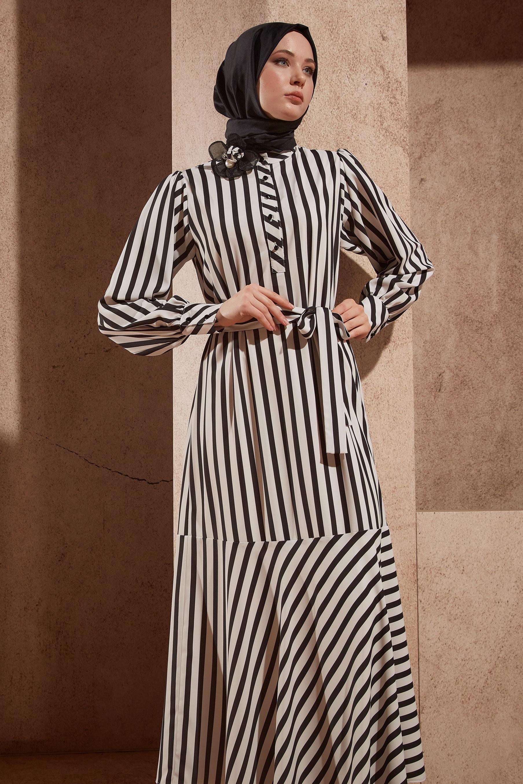 Hijab clothing BEIGE BELTED STRIPED DRESS 44548