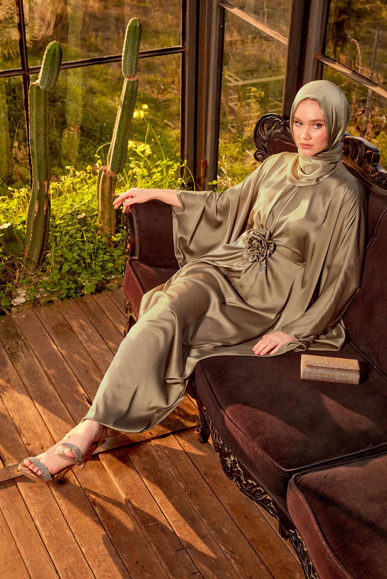 Vêtements hijab VISON ROBE EN SATIN 44553