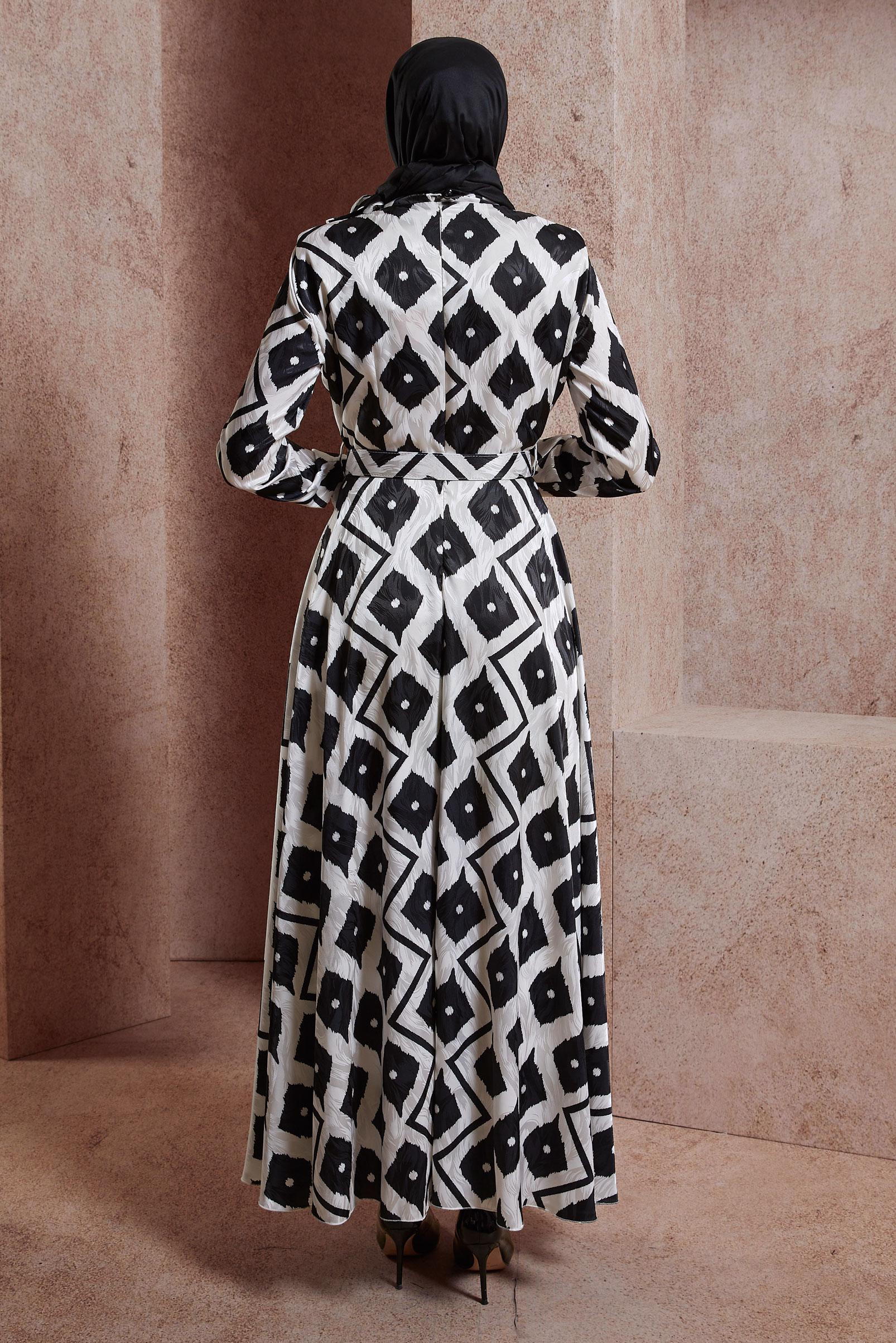 Tesettür giyim SİYAH KEMERLİ SATEN JAKAR ELBİSE 44555