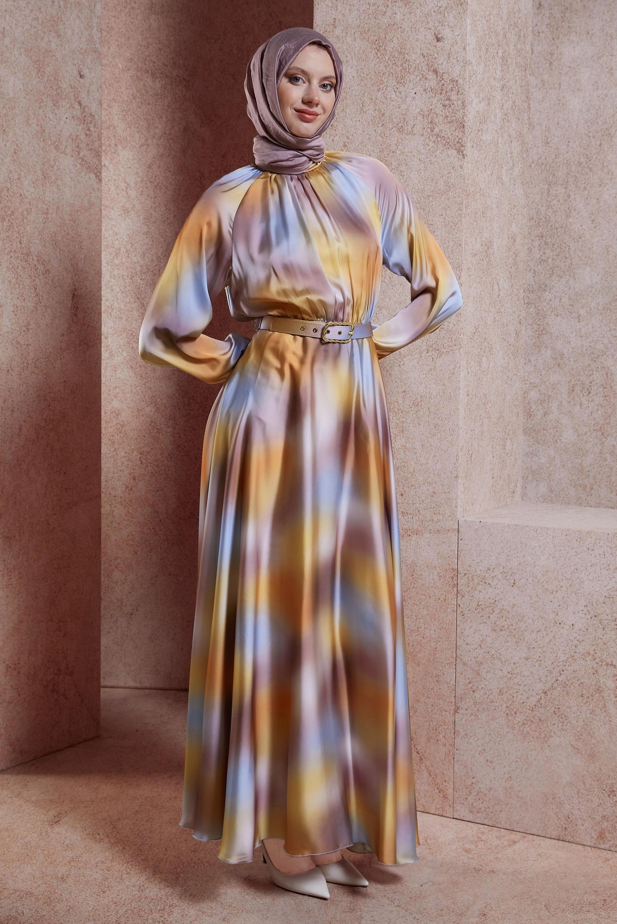 Tesettür giyim TURUNCU KEMERLİ DESENLİ ŞİFON SATEN ELBİSE 44562