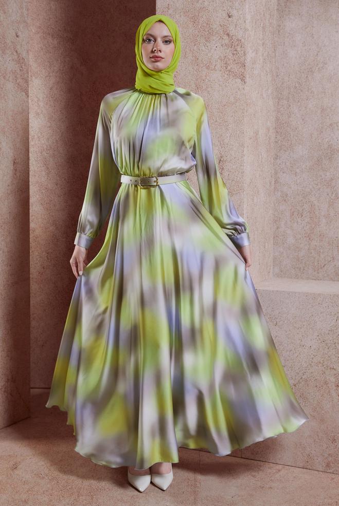 Tesettür giyim YEŞİL KEMERLİ DESENLİ ŞİFON SATEN ELBİSE 44562 - ALVİNA