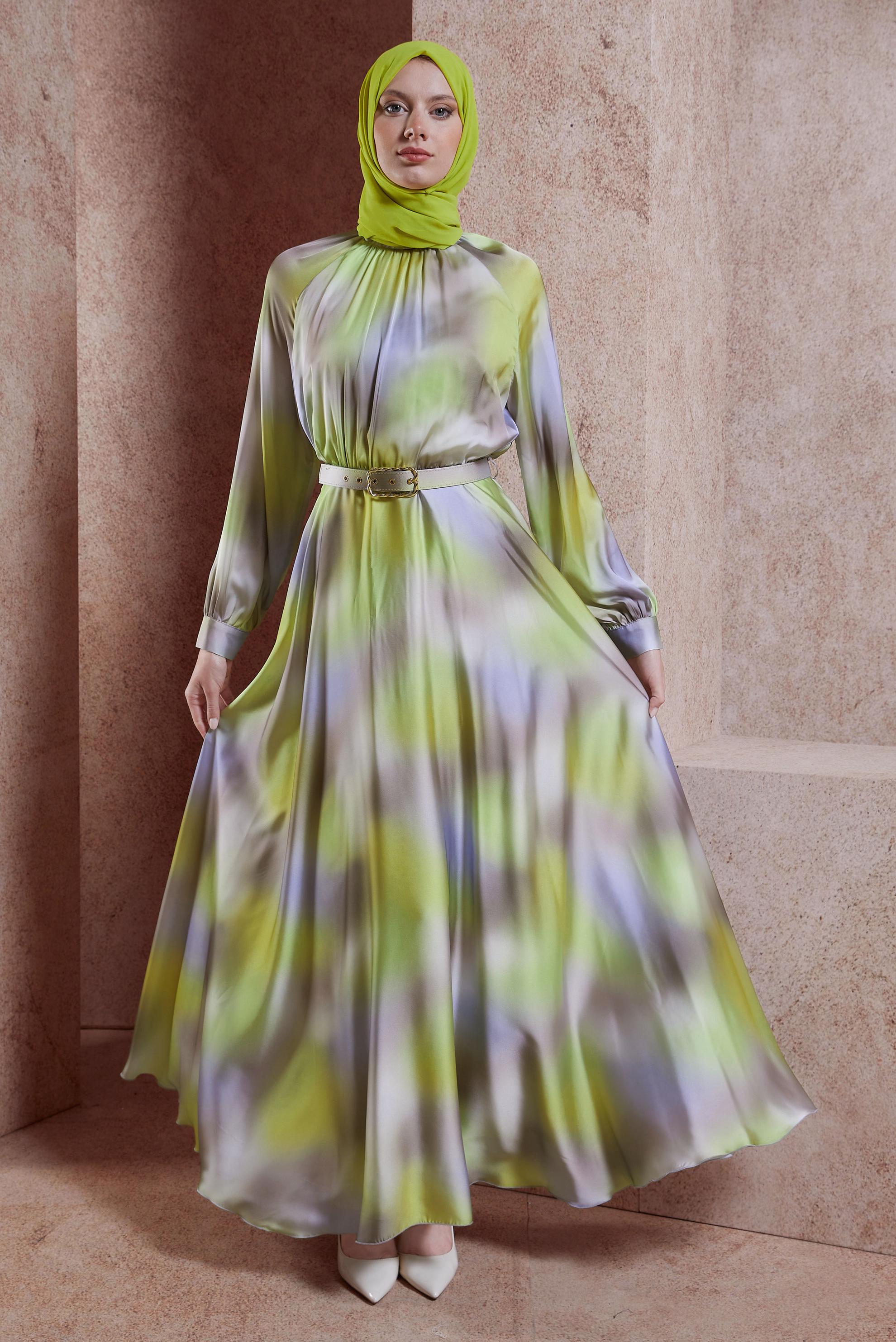 Tesettür giyim YEŞİL KEMERLİ DESENLİ ŞİFON SATEN ELBİSE 44562