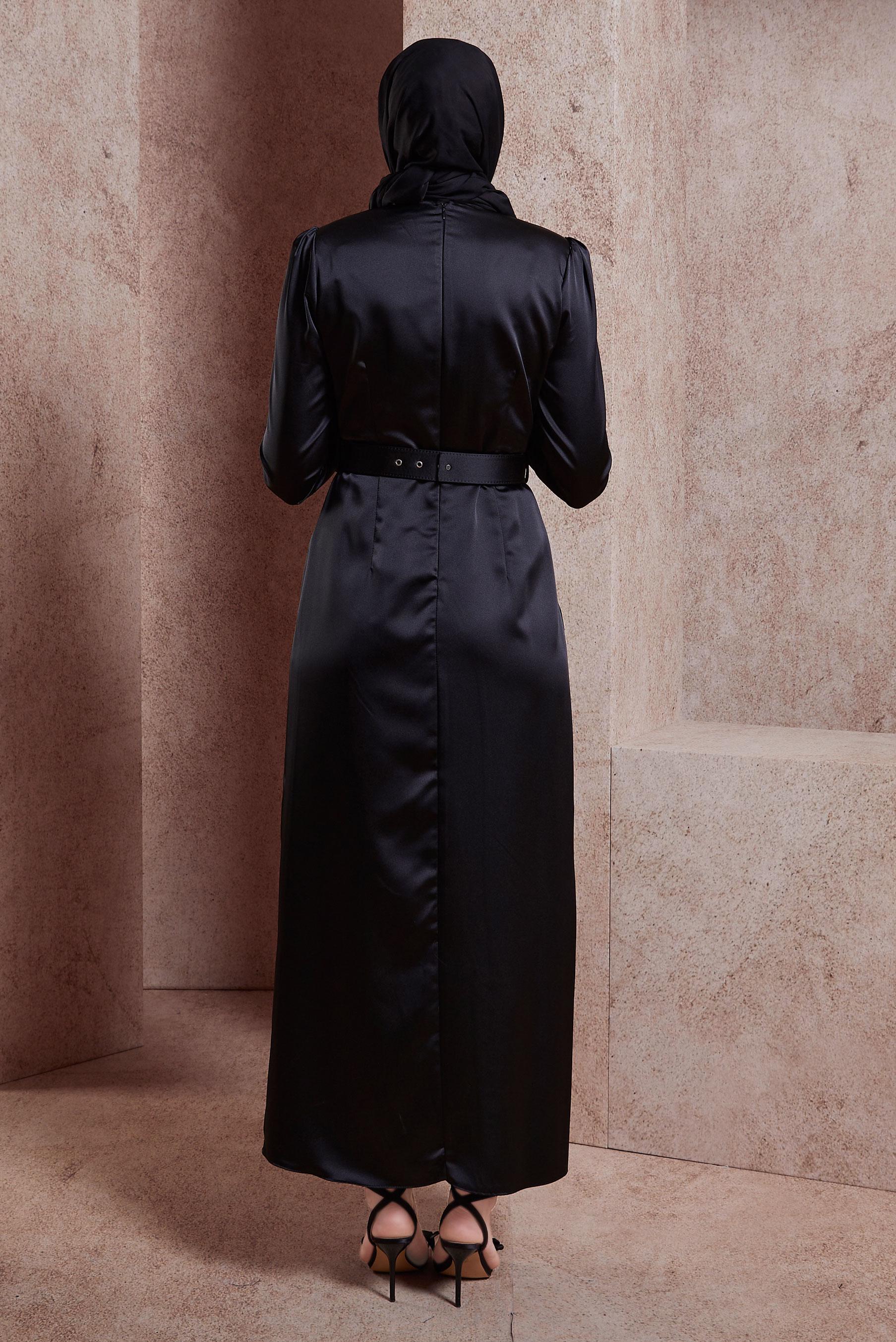 Tesettür giyim SİYAH KEMERLİ SATEN ELBİSE 44564