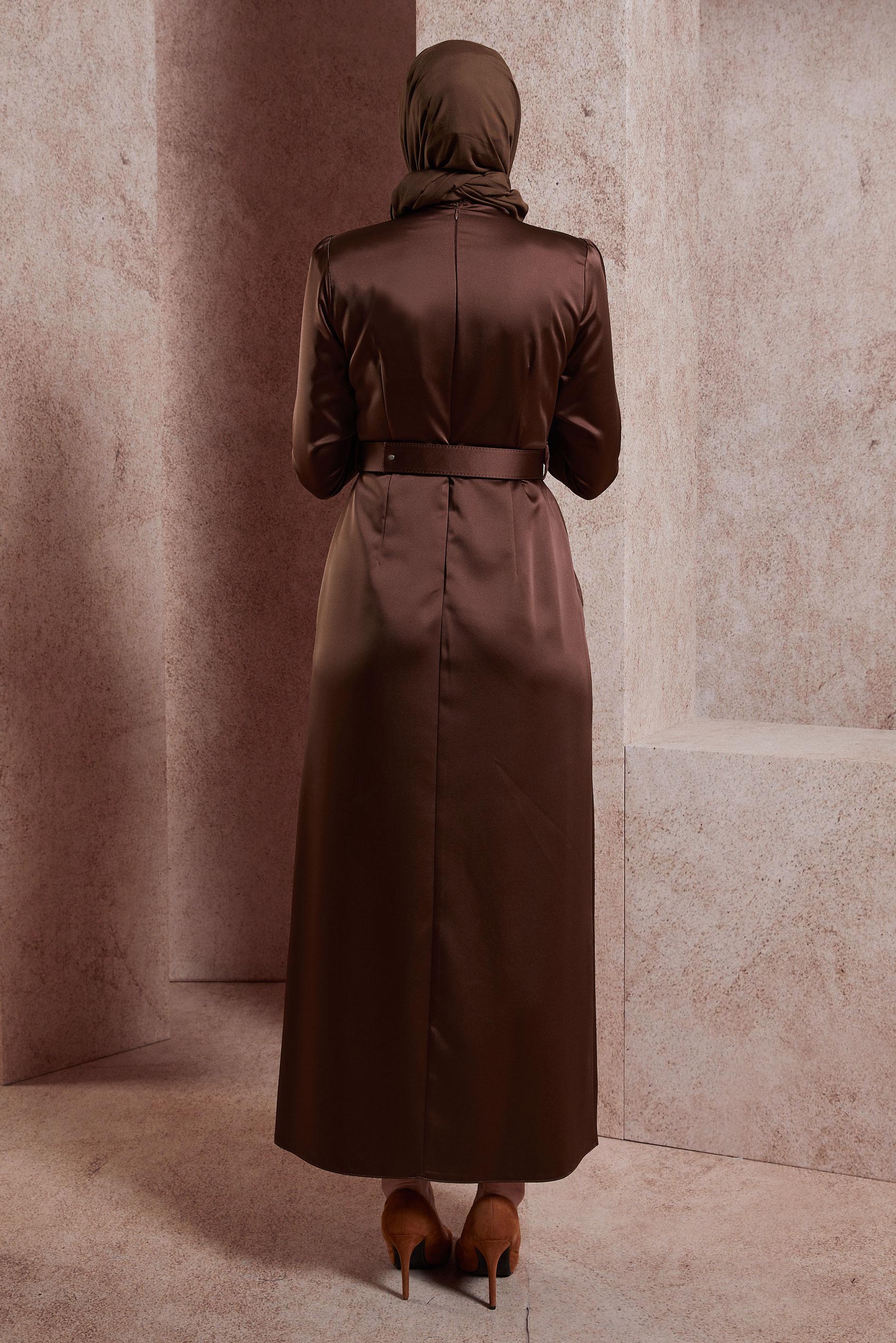 Tesettür giyim KAHVE KEMERLİ SATEN ELBİSE 44564