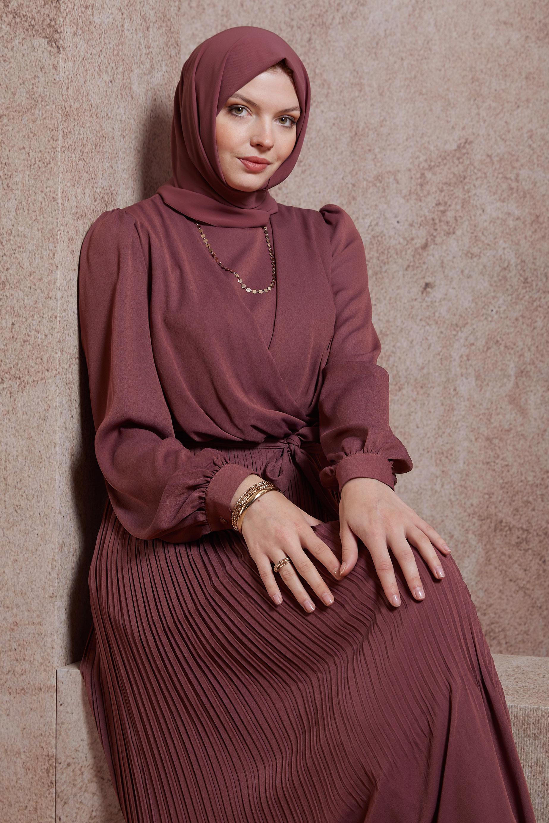 Tesettür giyim PEMBE KUŞAKLI ELBİSE 44575