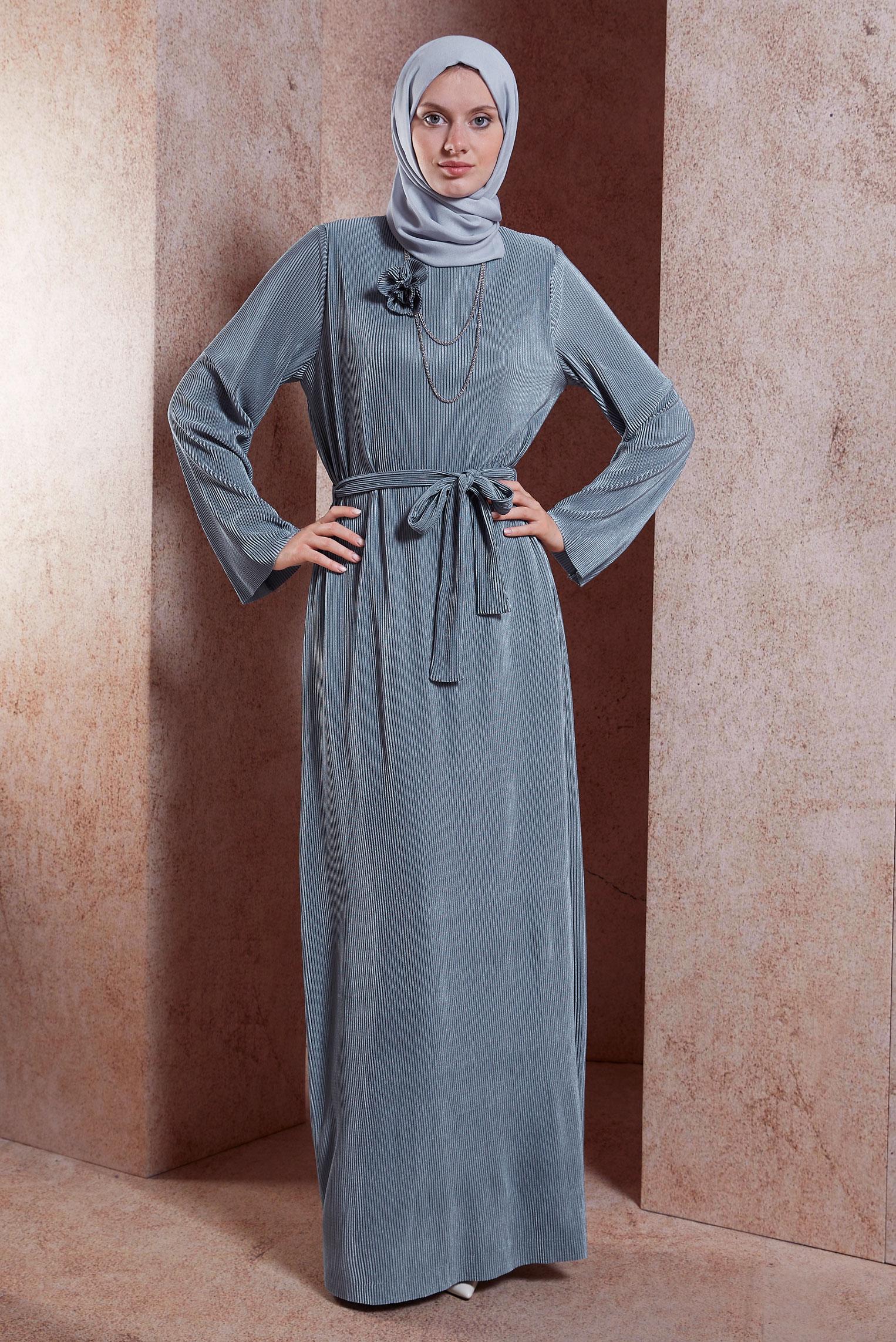 Tesettür giyim GRİ KUŞAKLI TESETTÜR ELBİSE 44577