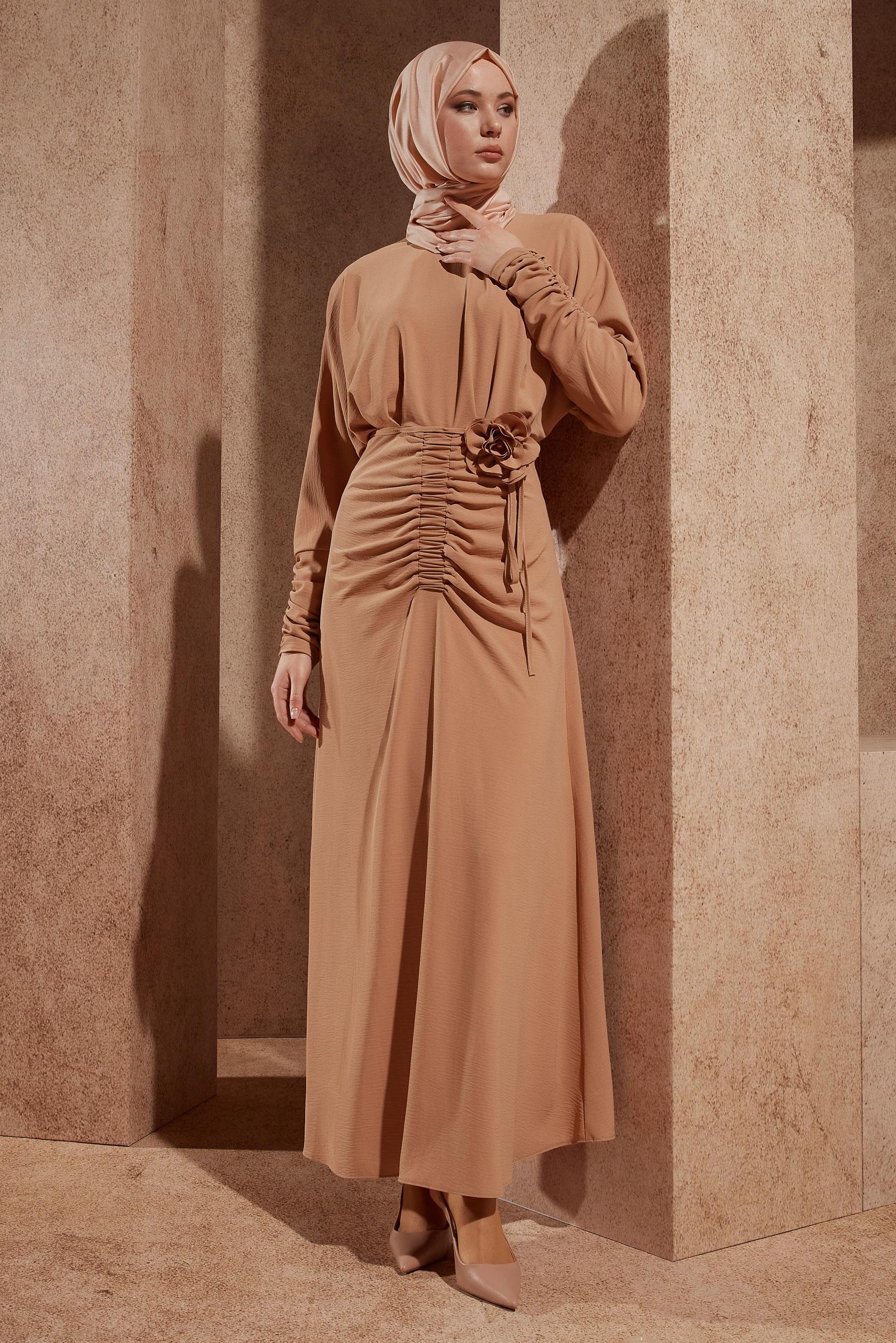 Hijab clothing BROWN SMOCKED DRESS WITH BROOCH 44607