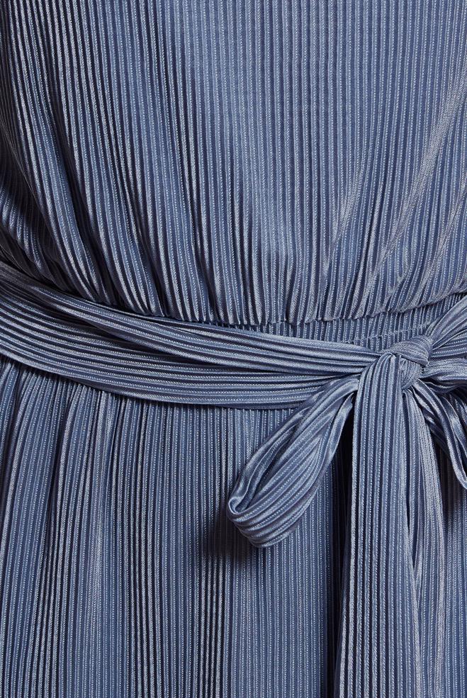 Tesettür giyim GRİ KUŞAKLI PİLİSELİ ELBİSE 44697 - ALVİNA