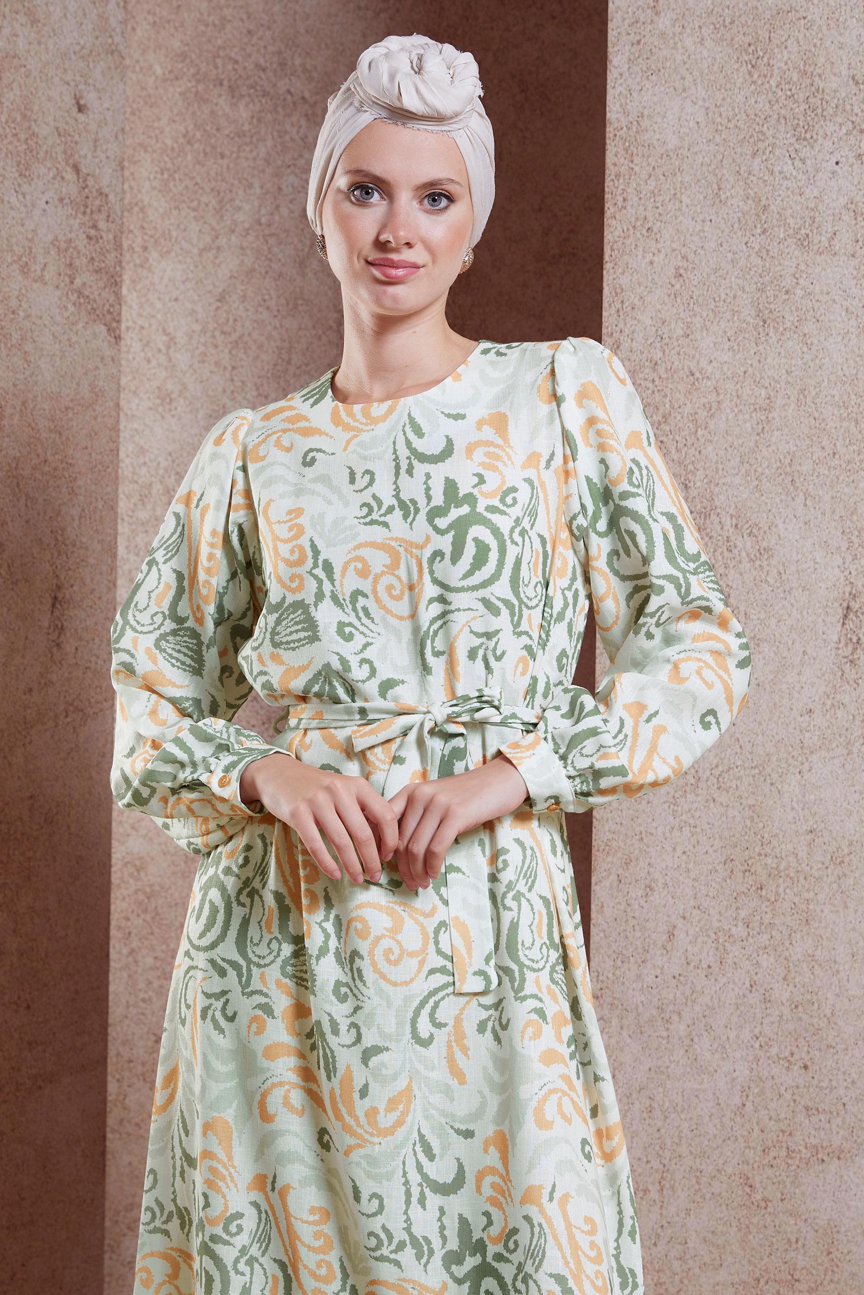 Tesettür giyim YEŞİL KUŞAKLI DESENLİ ELBİSE 44791