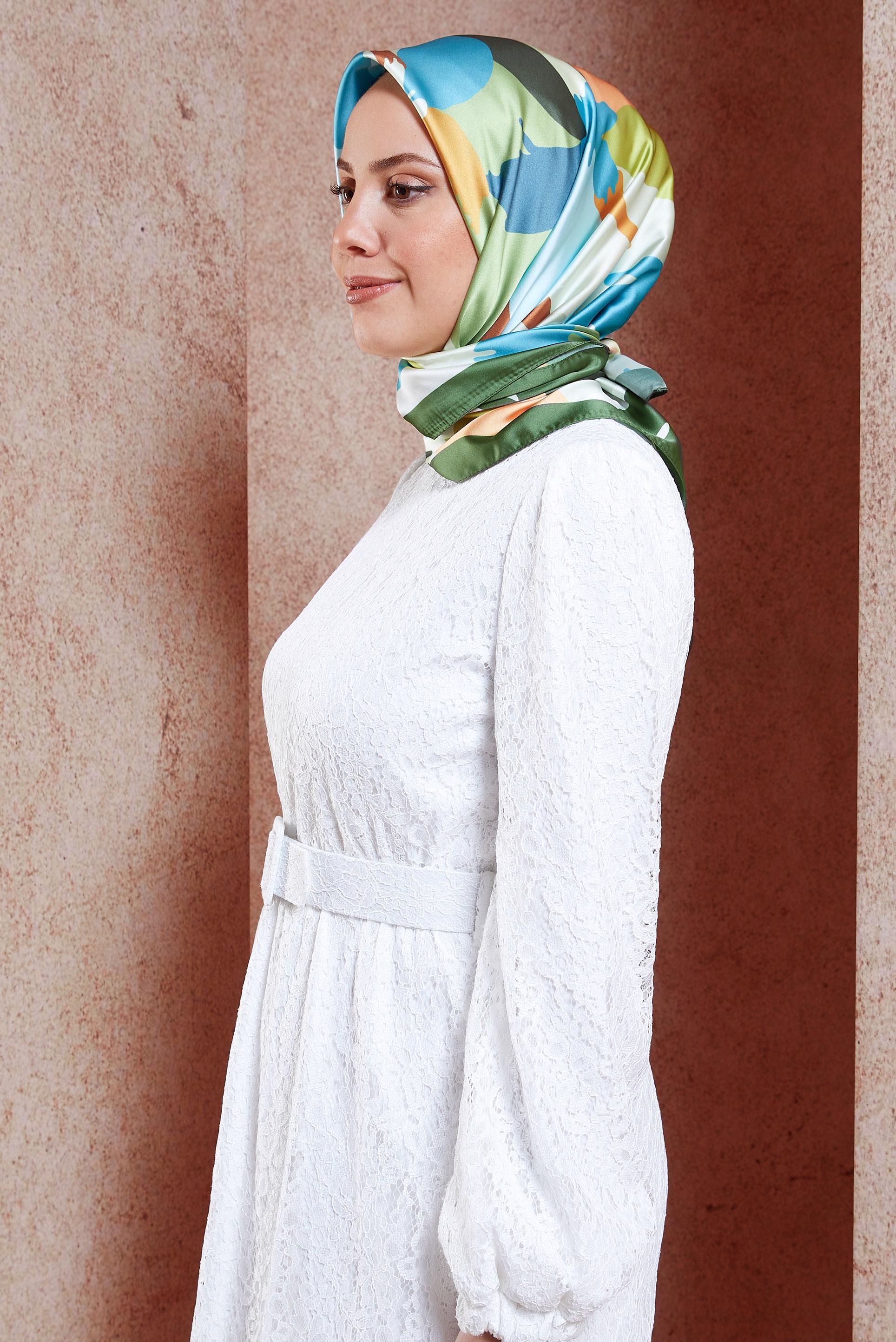 Vêtements hijab KAKI ÉCHARPE À MOTIF ALVINA 3288