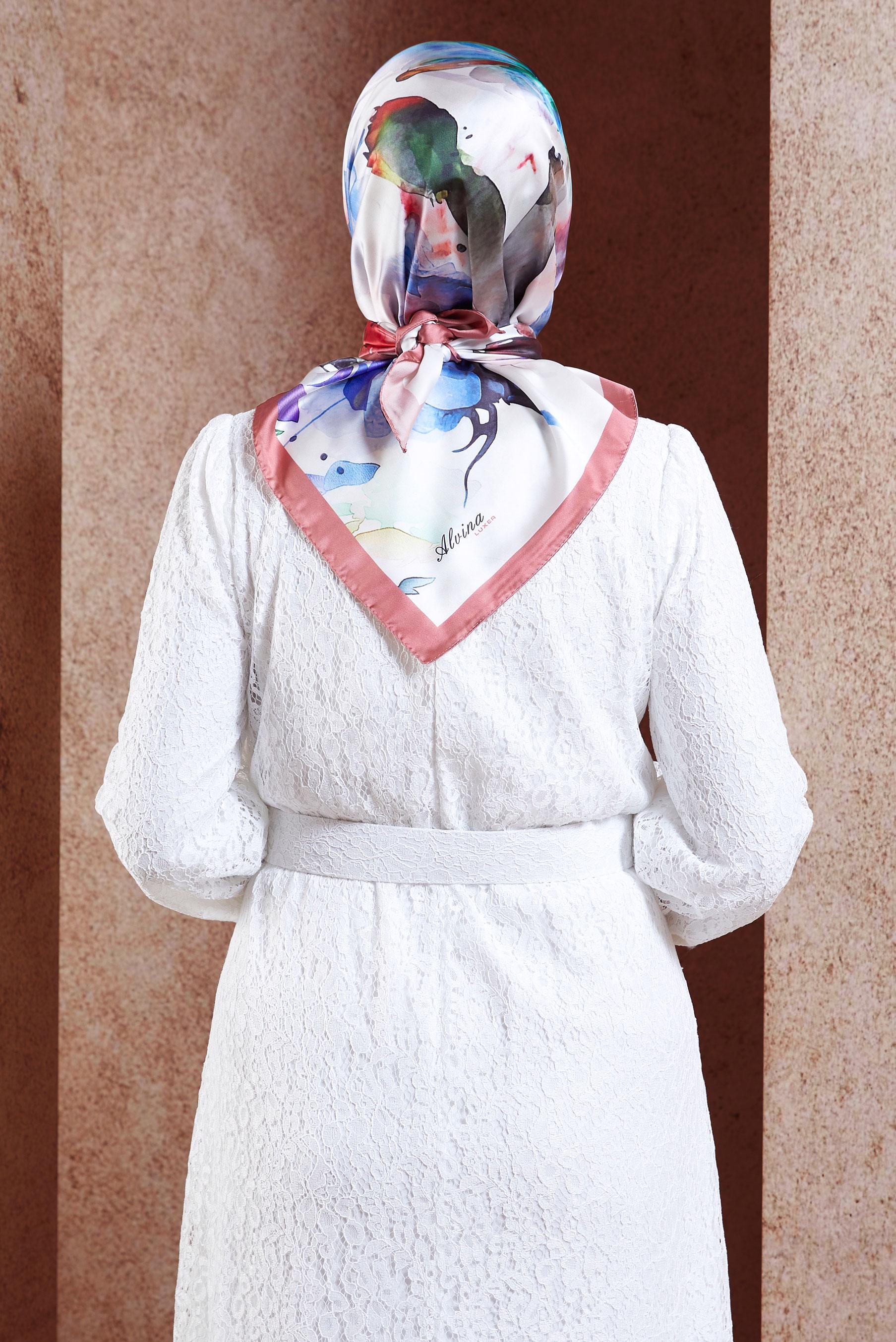 Tesettür giyim PEMBE ALVİNA DİJİTAL EŞARP 3318