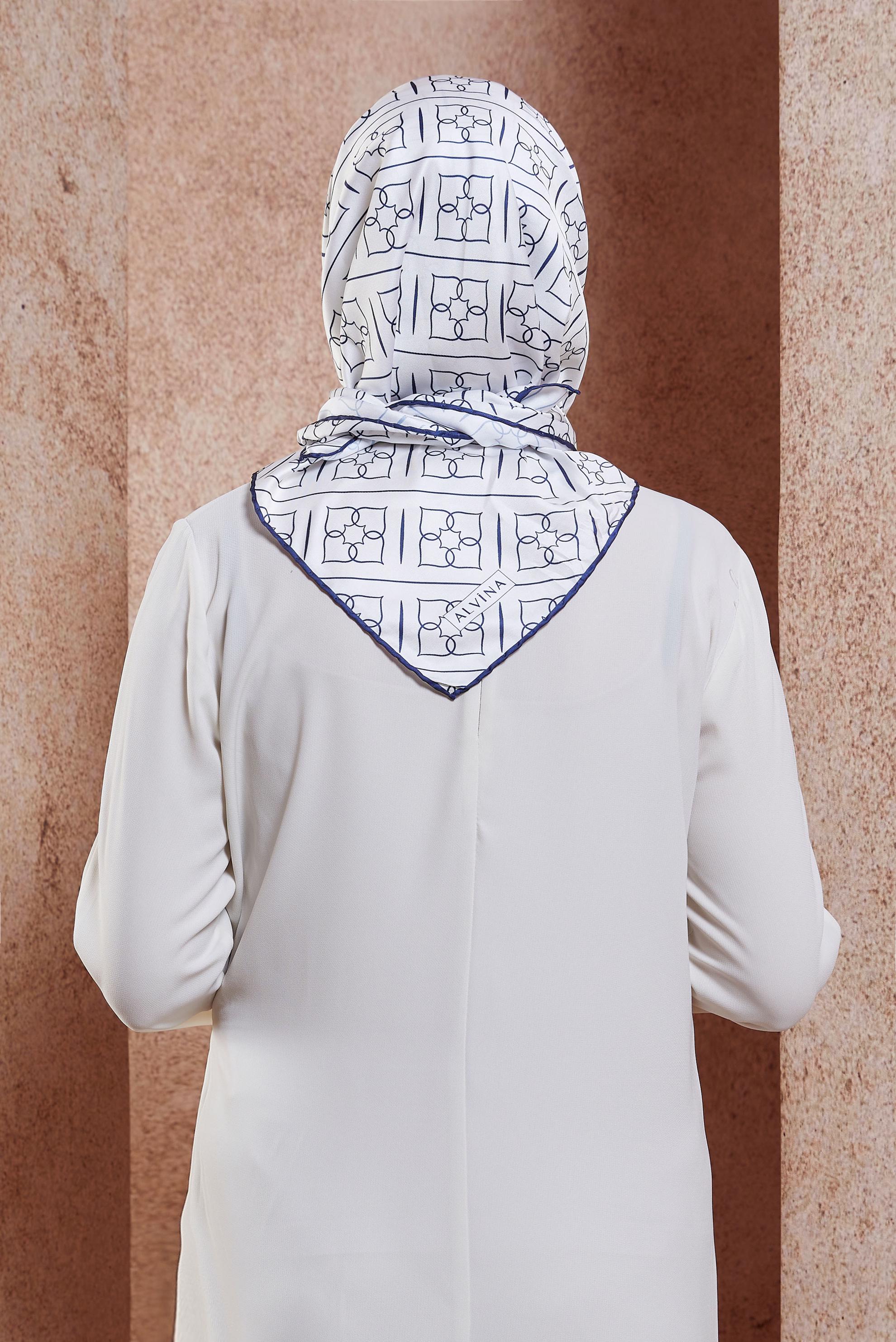 Tesettür giyim LACİVERT ALVİNA DİJİTAL EŞARP 6613