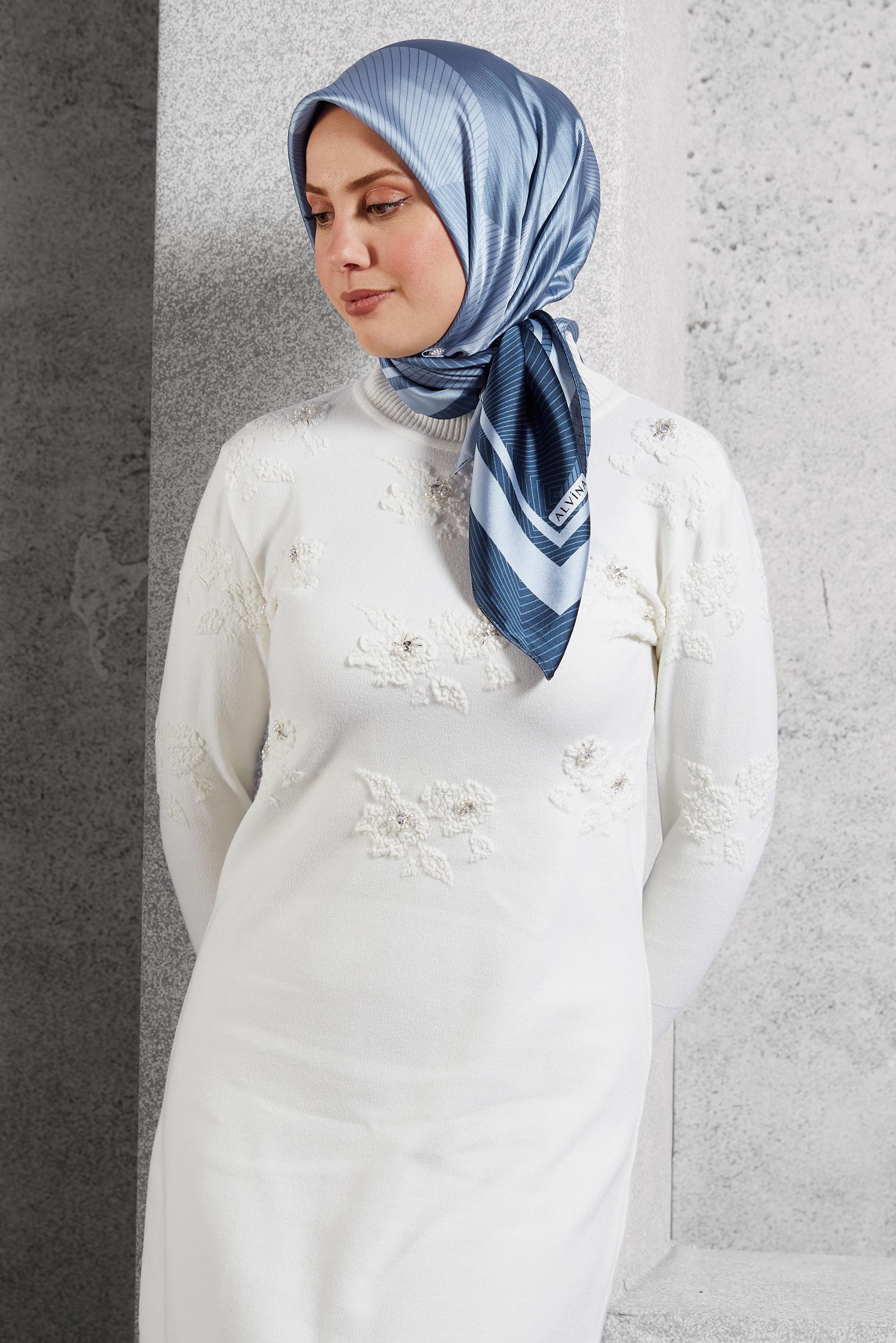 Tesettür giyim LACİVERT ALVİNA EŞARP 8402